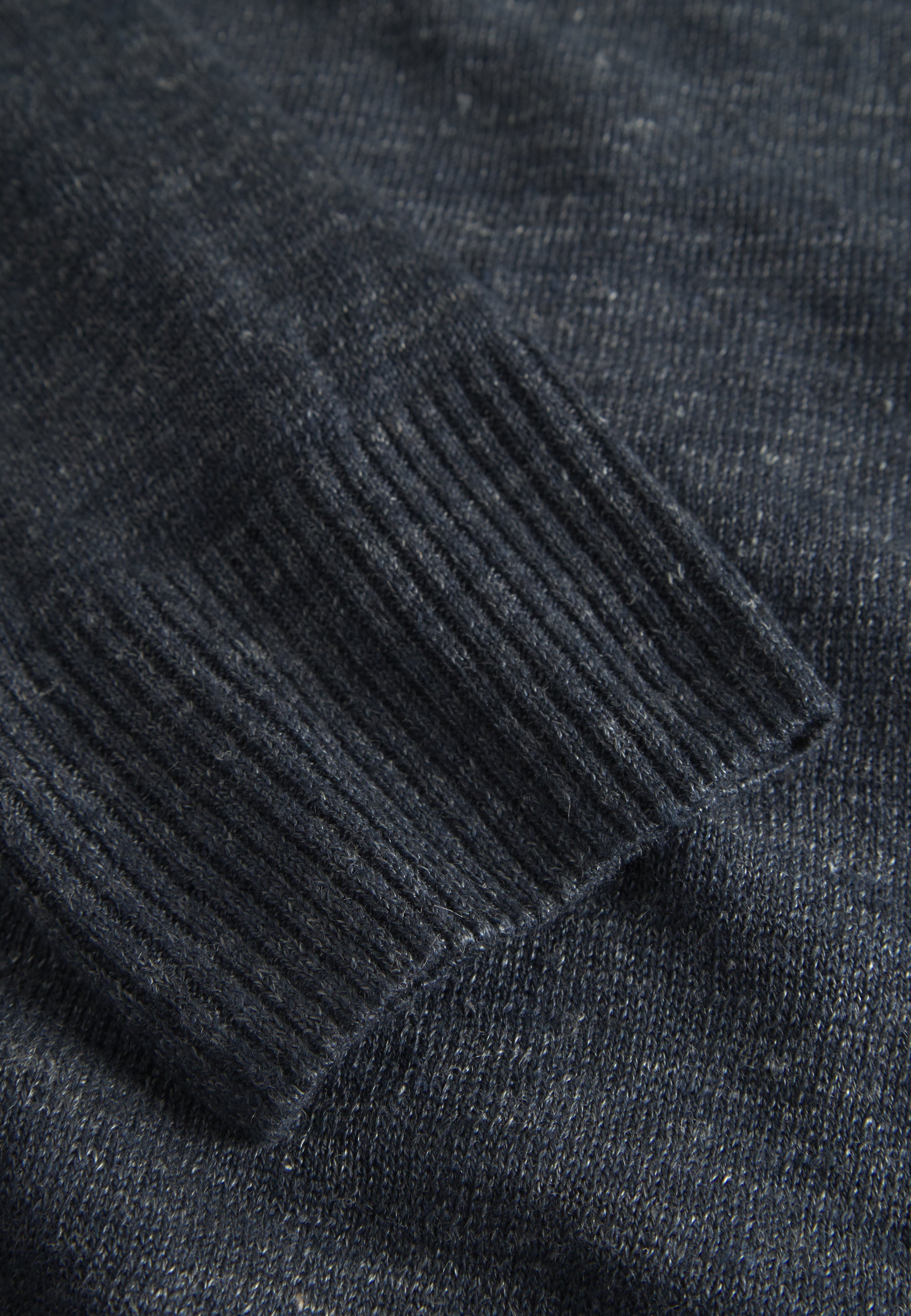 Roundneck linen in navy sweater Colours and Sons   