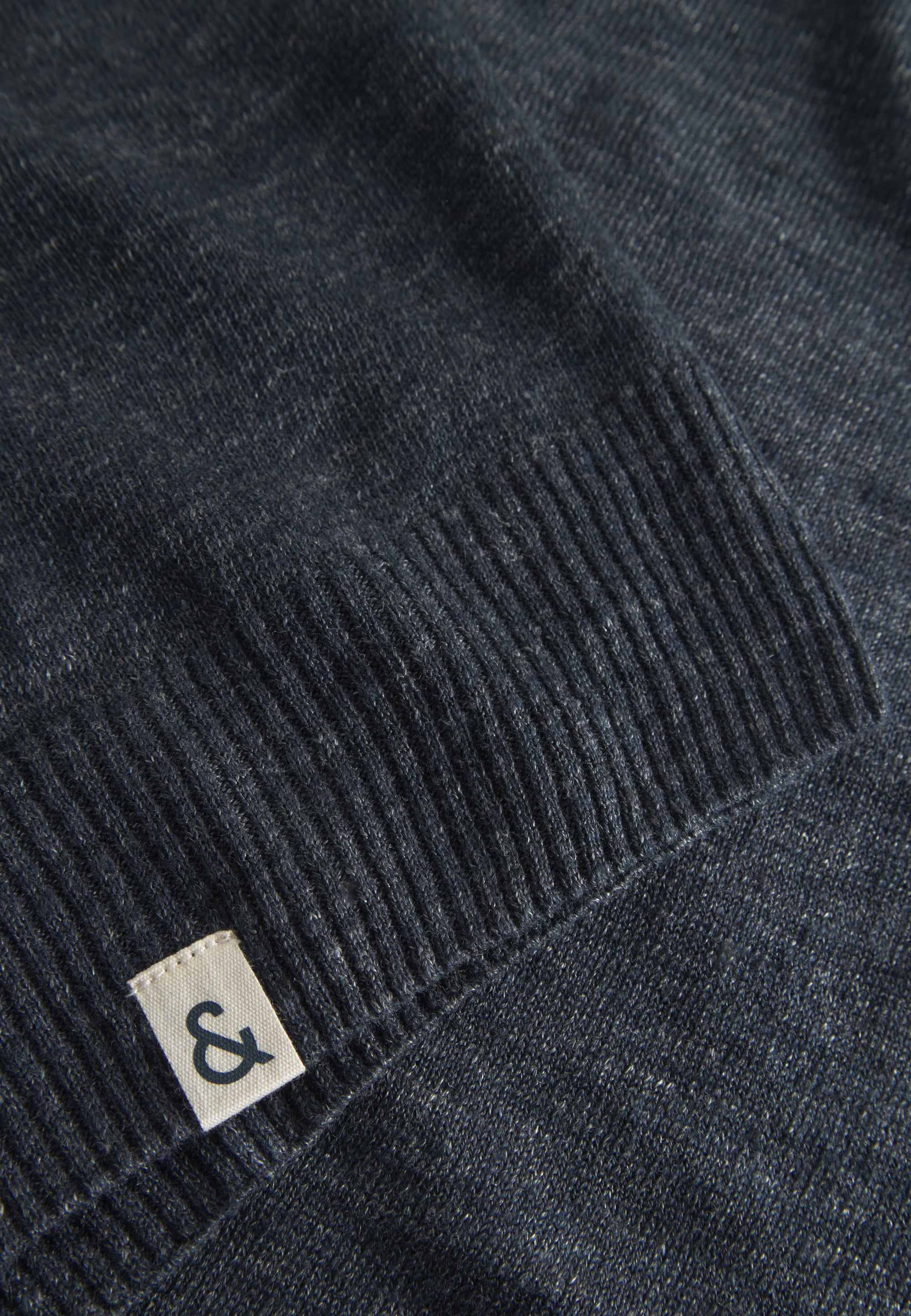 Roundneck linen in navy sweater Colours and Sons   