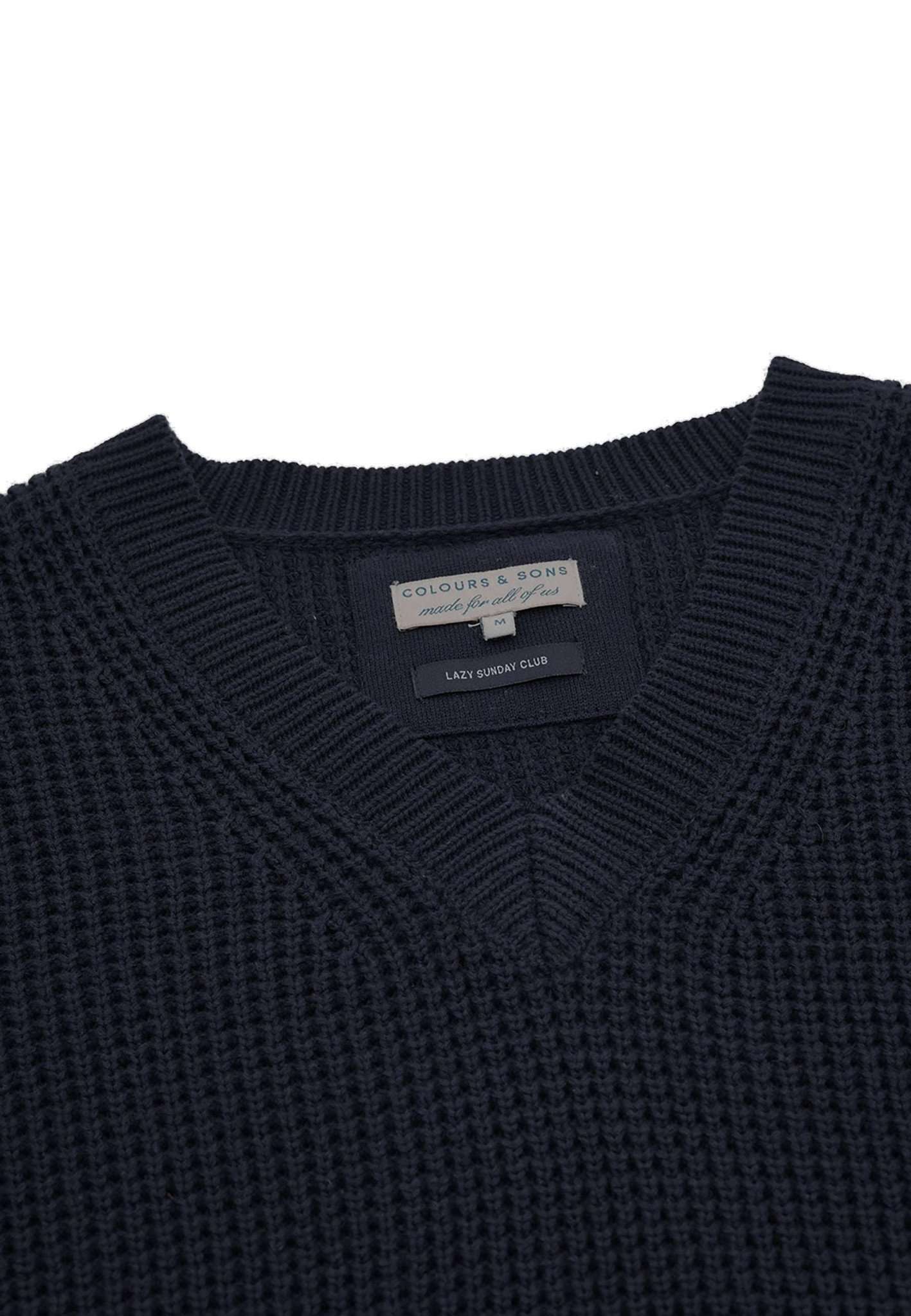 V-neck tuck stitch in navy sweater Colours and Sons   