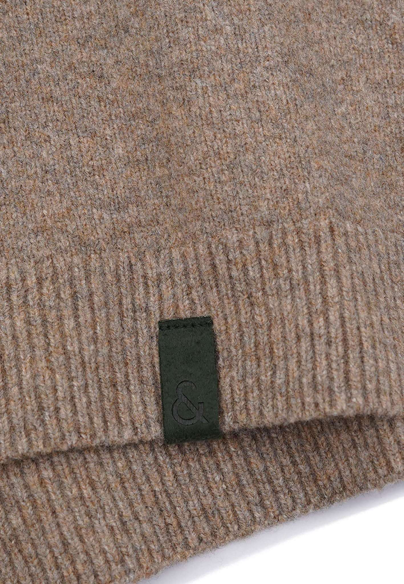 Roundneck wool touch in wood sweater Colours and Sons   