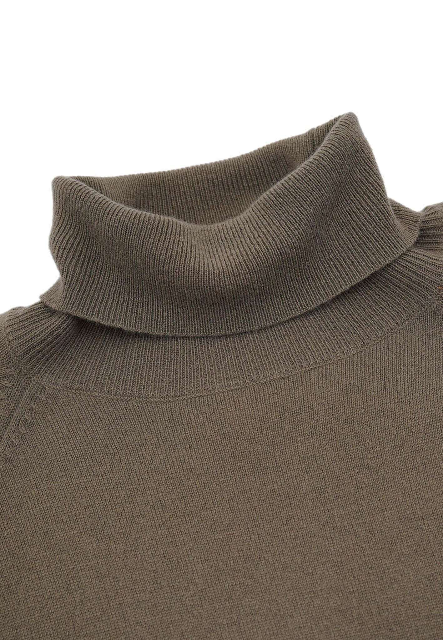 Turtleneck cashmere in olive sweater Colours and Sons   