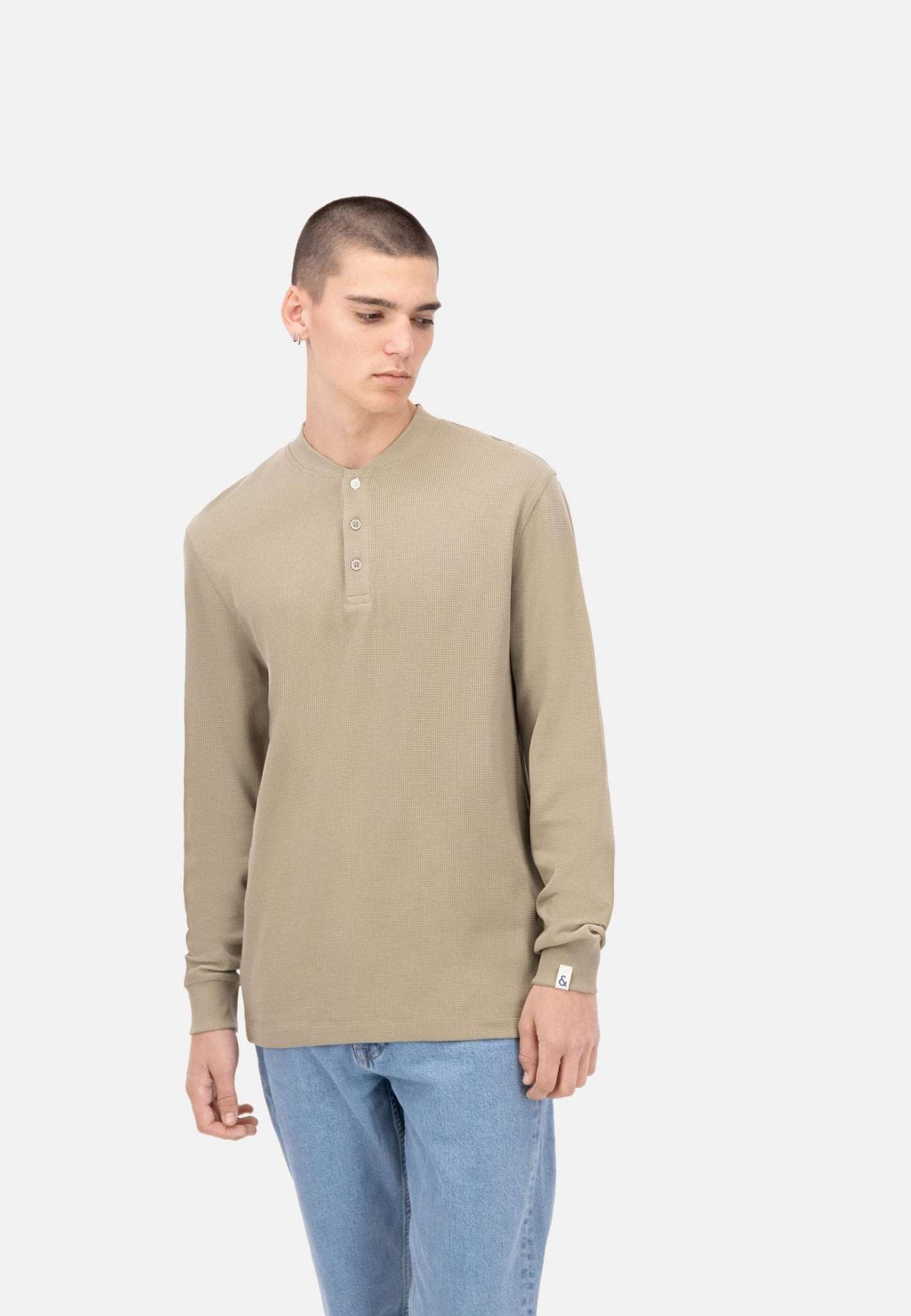 Serafino Waffle in Light Olive Sweatshirts Colours and Sons   