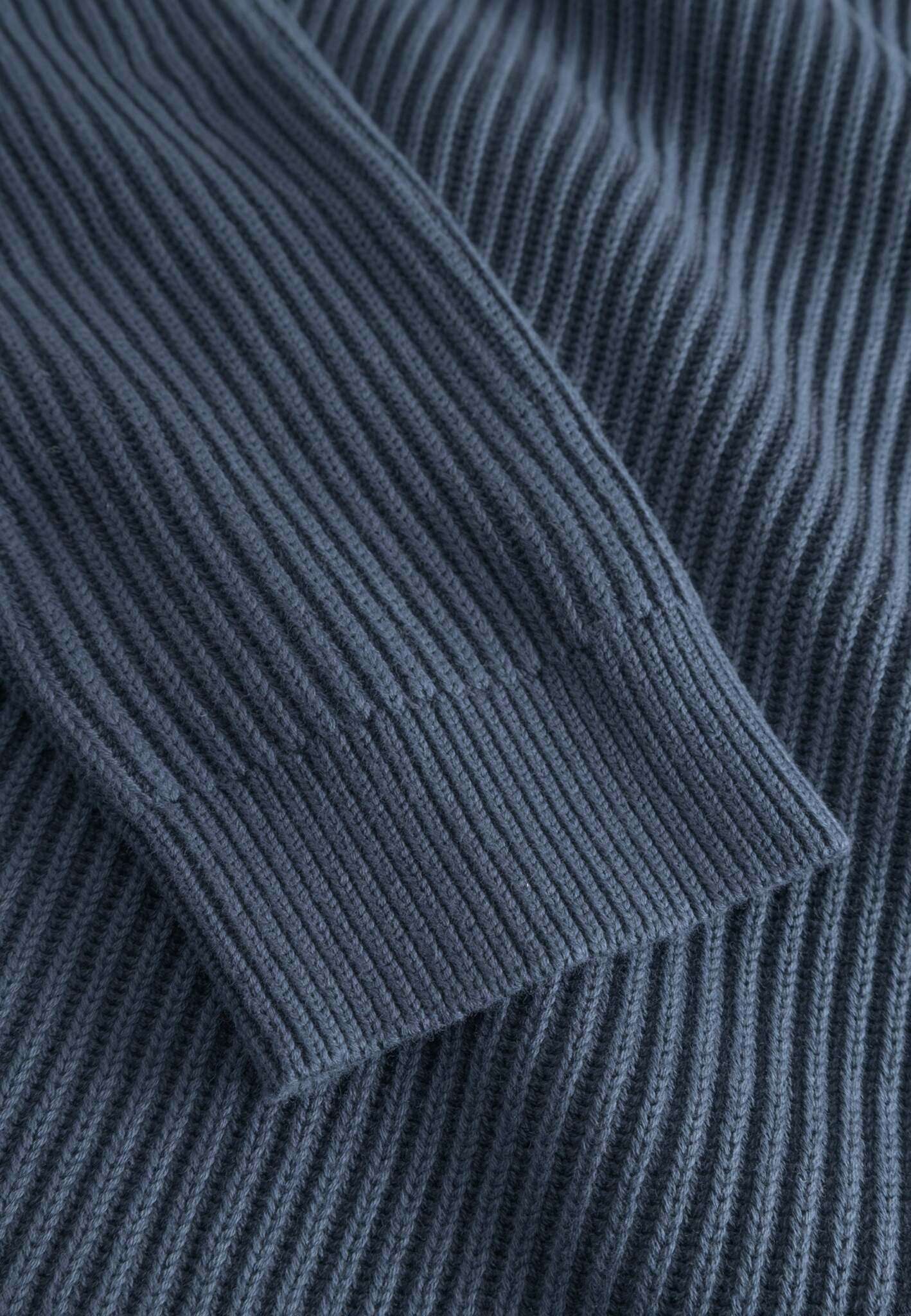 Cardigan-Rib Washed in Midnight Pullover Colours and Sons