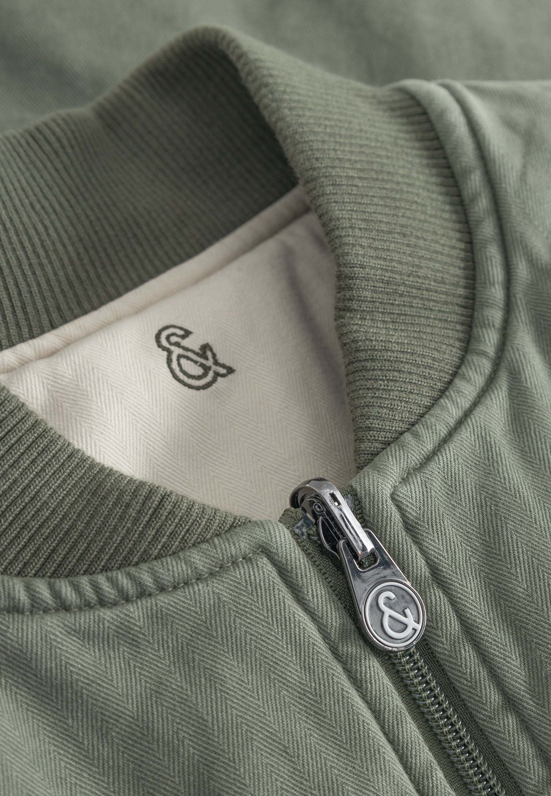 Vest-Reversible Herringbone in Hunter Jackets Colours and Sons