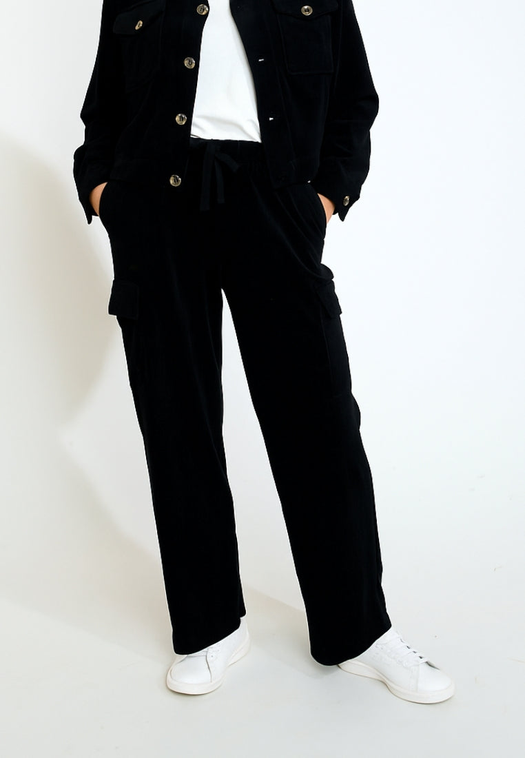 BEYOND-QUANDARY Corduroy sweatpants in Noir Pants Banana Moon