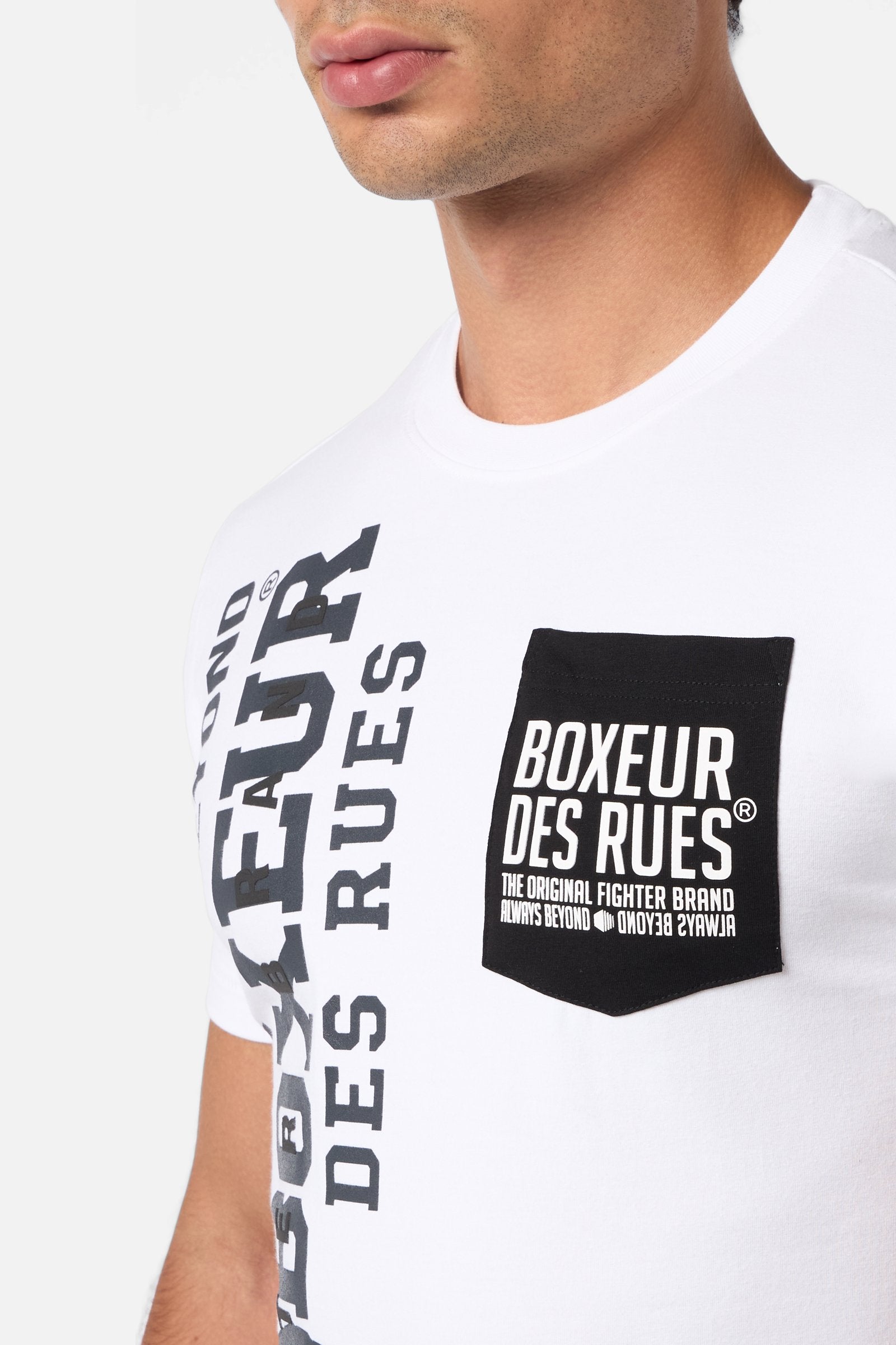 Short Sleeve Tee With Pocket in White T-Shirts Boxeur des Rues   