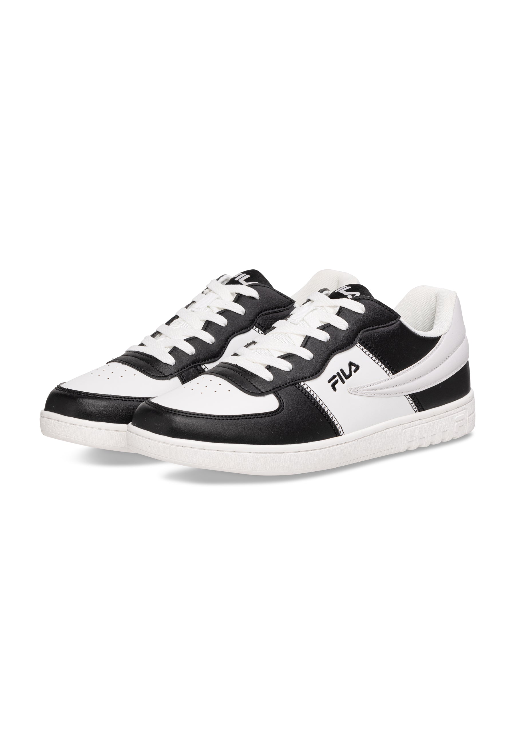 Noclaf in Black-White Basketball Shoes Fila   