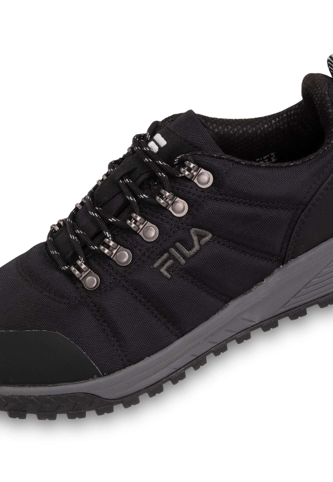 Fila orders trekking