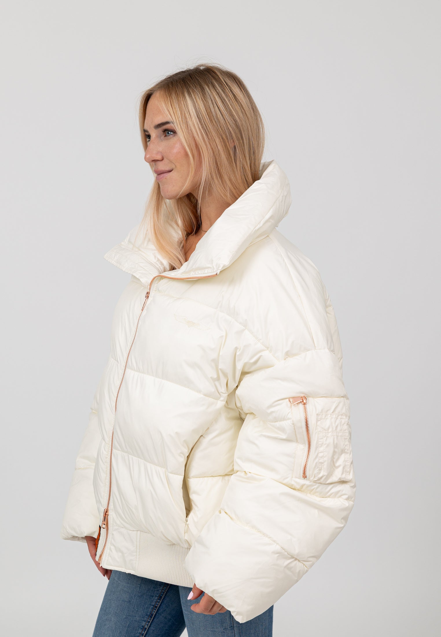 Hill-W in White Jackets Bombers Original