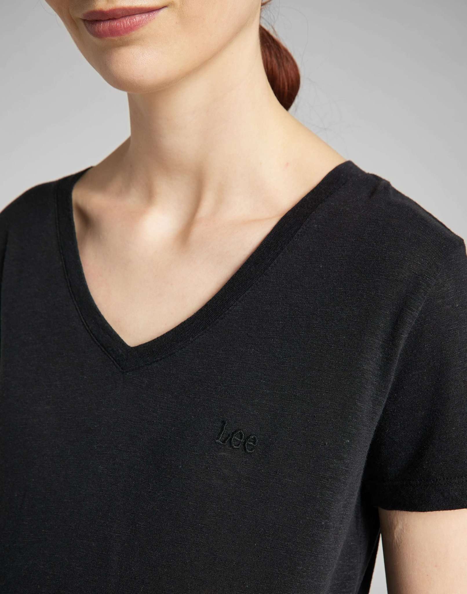 V Neck Tee in Black T-Shirts Lee   