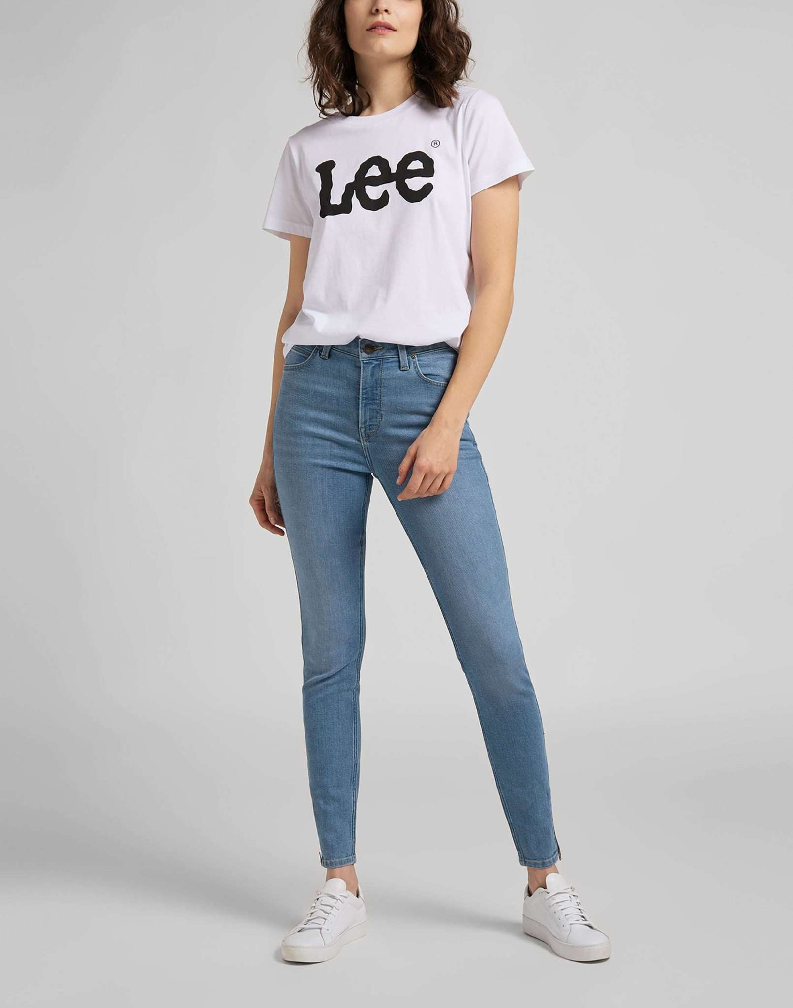 Logo Tee in White T-Shirts Lee   