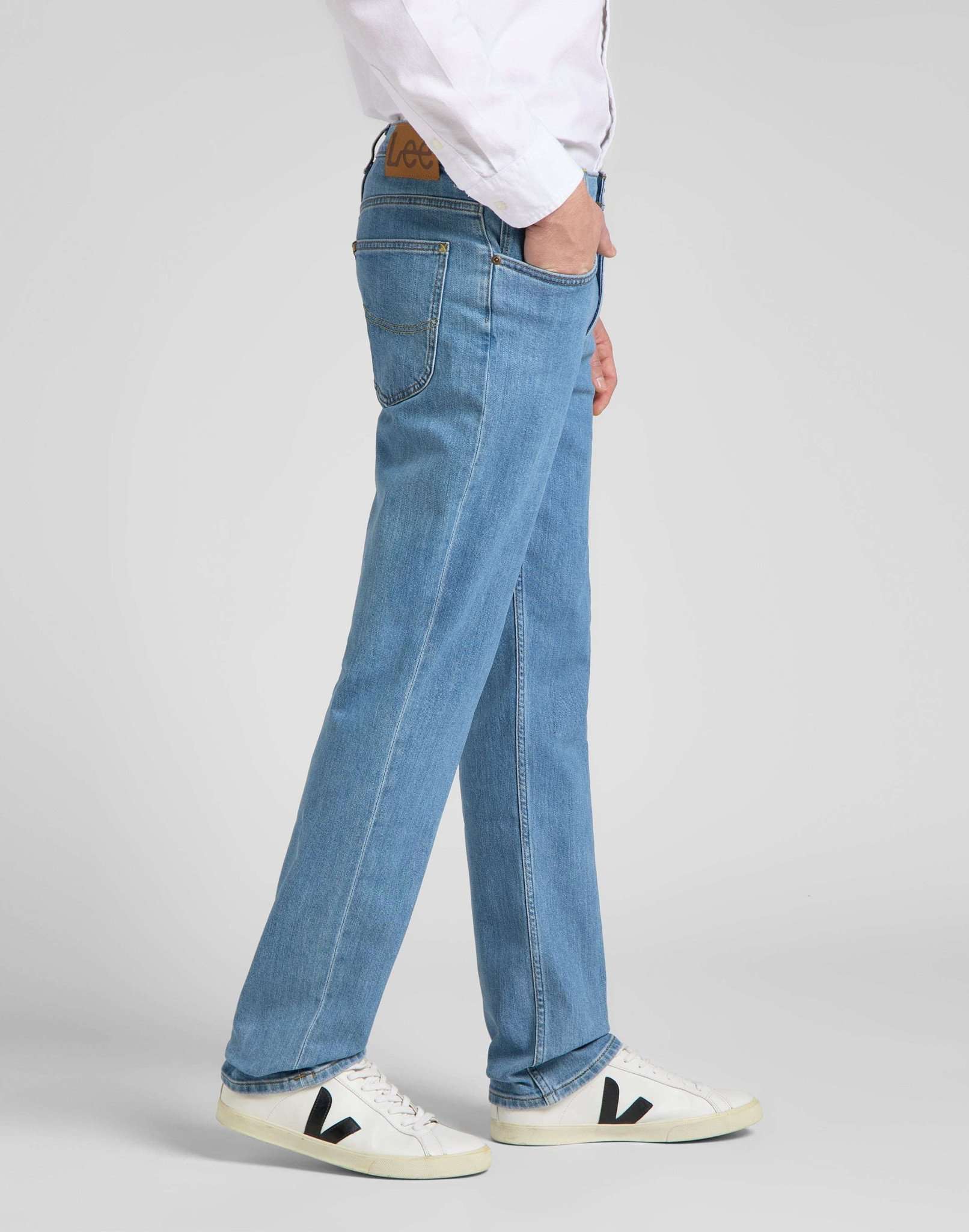 Brooklyn Straight in Light Stone Jeans Lee   