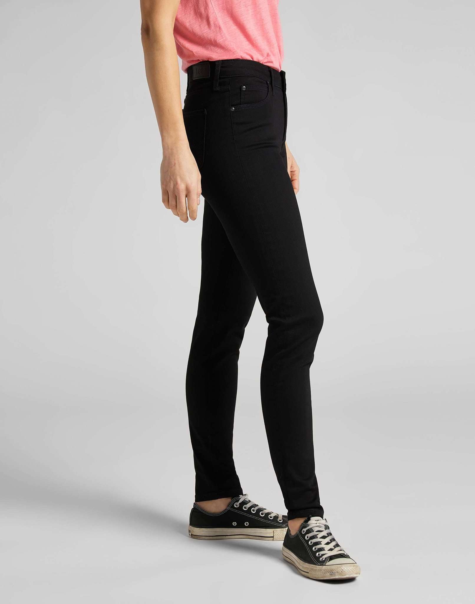 Scarlett in Black Rinse Jeans Lee   