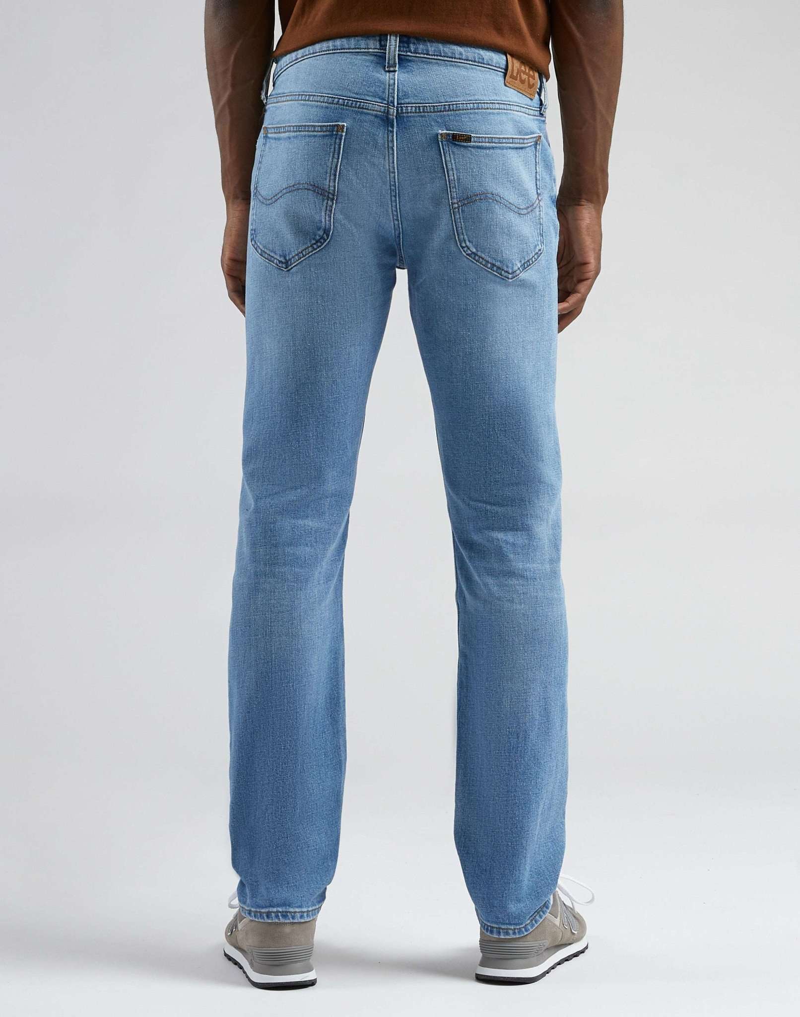 Daren Zip Fly in Powder Jeans Lee   