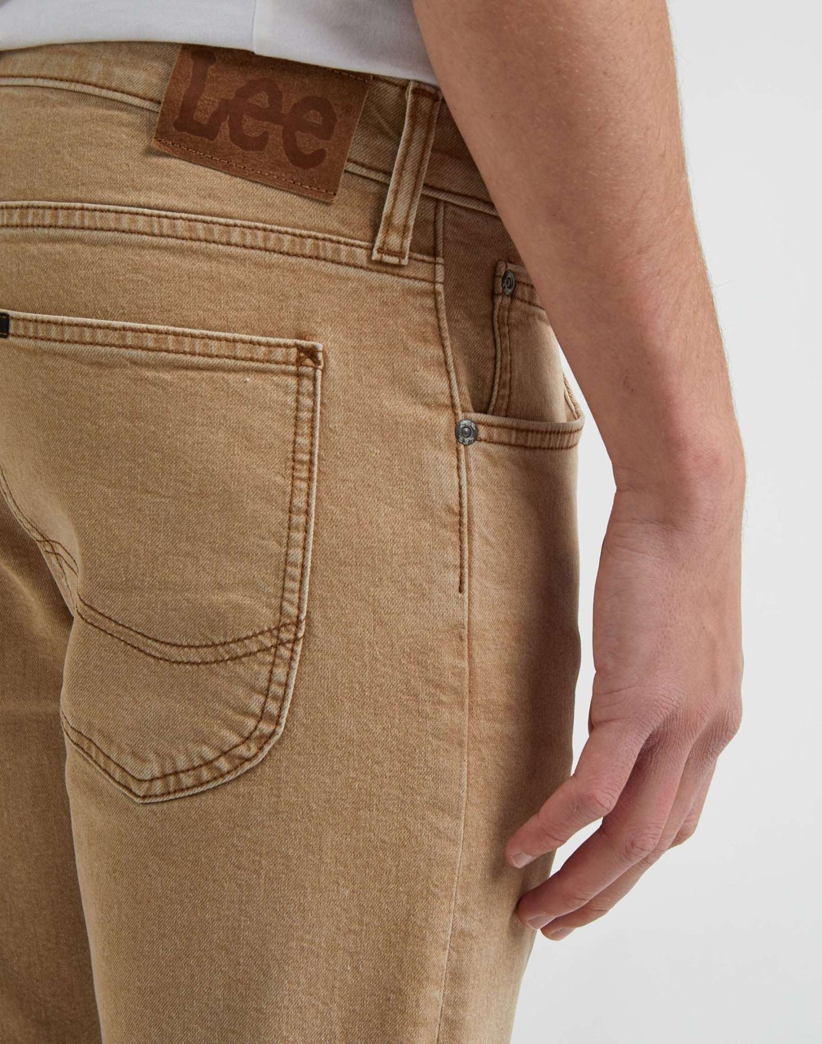 Luke Low Stretch in Chestnut Light Pants Lee   