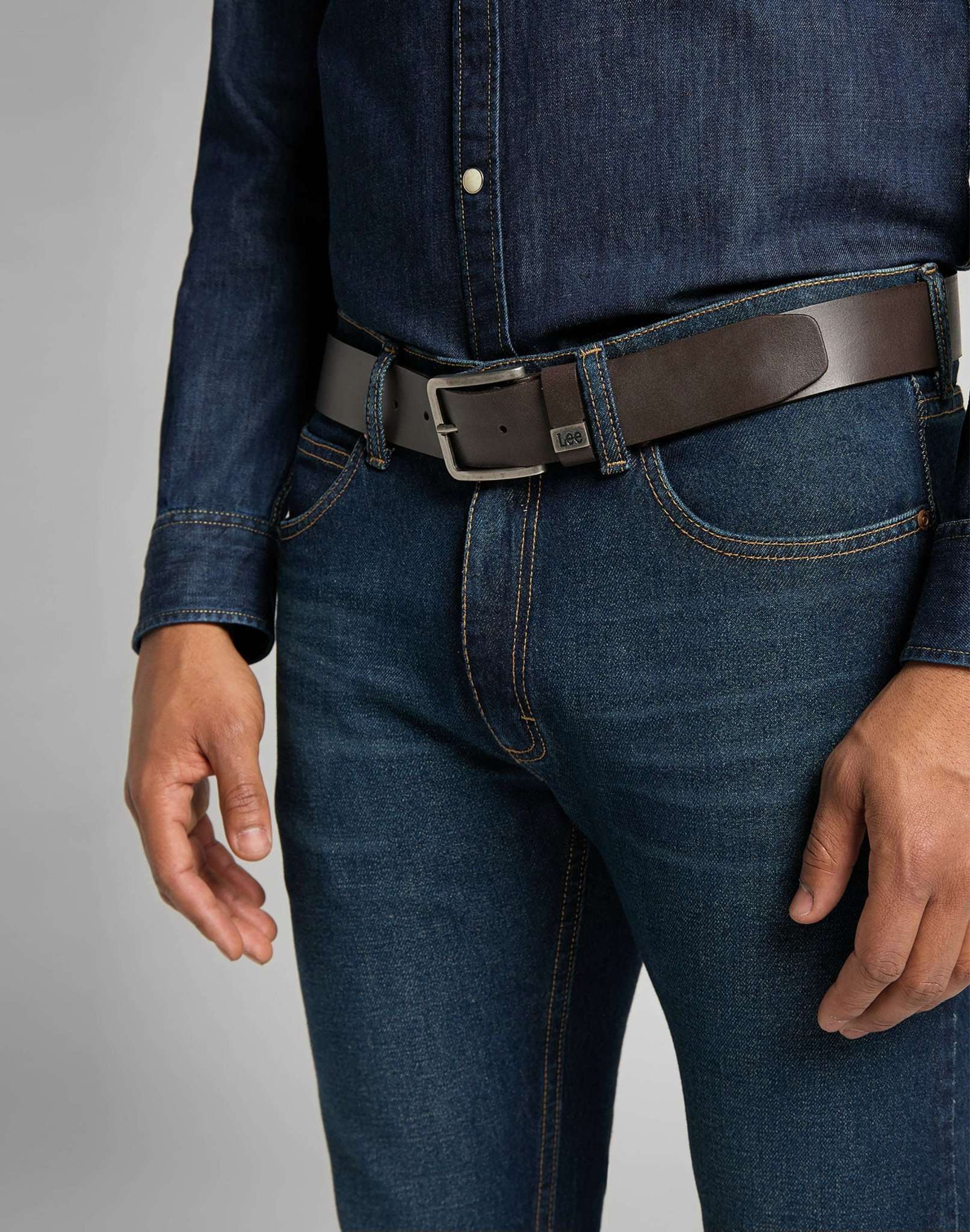 Small Logo Belt in Dark Brown Belt Lee   