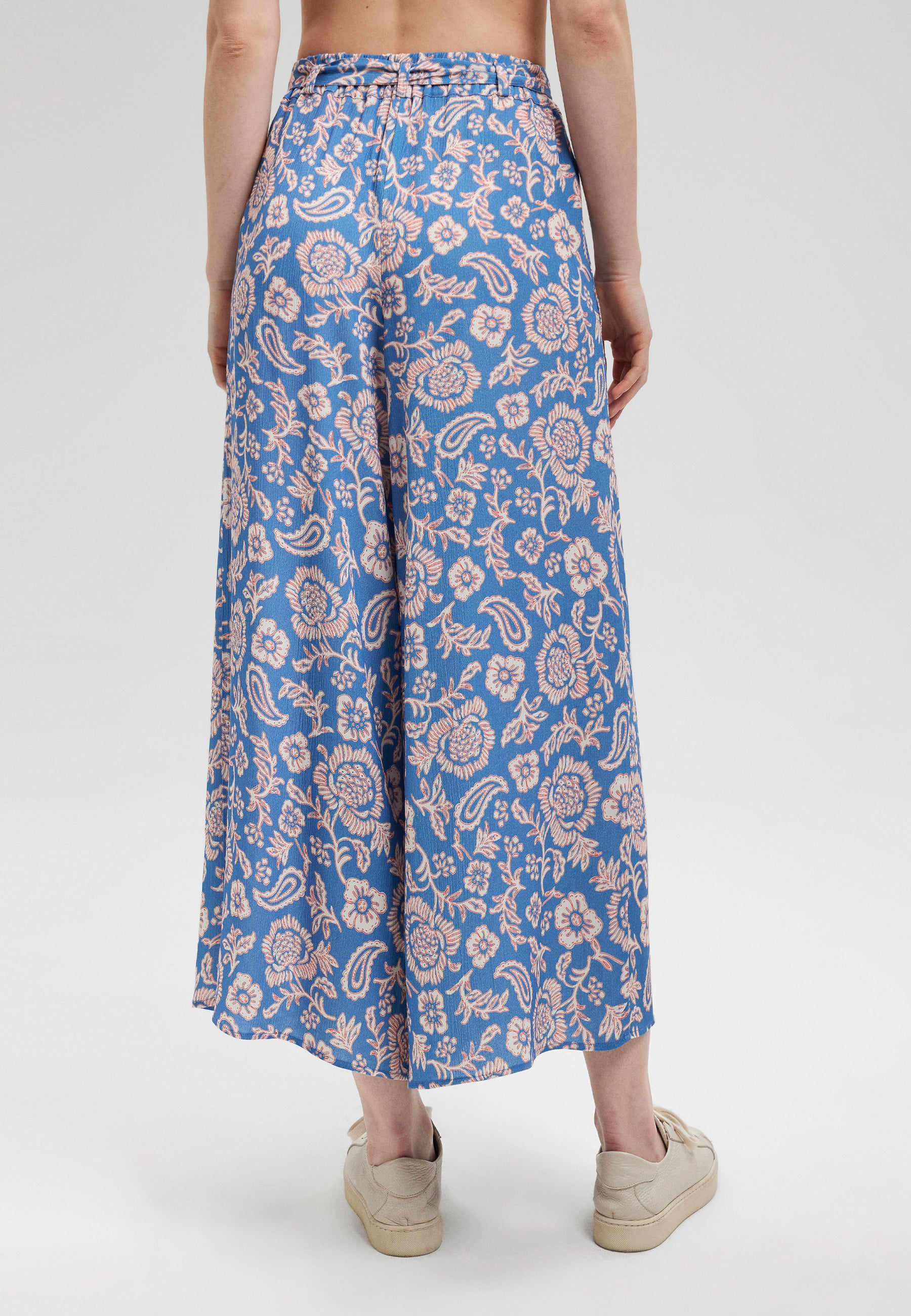 Woven Pants in Blue Paisley Print Pants Mavi   