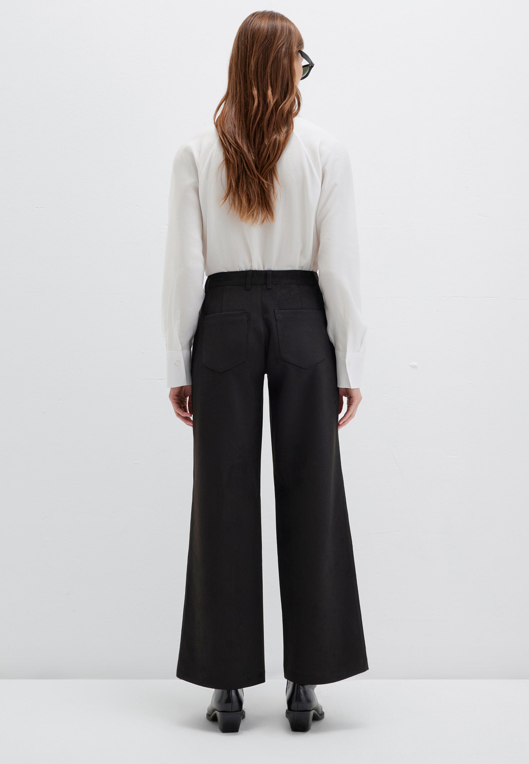 Woven Pants in Black Pants Mavi