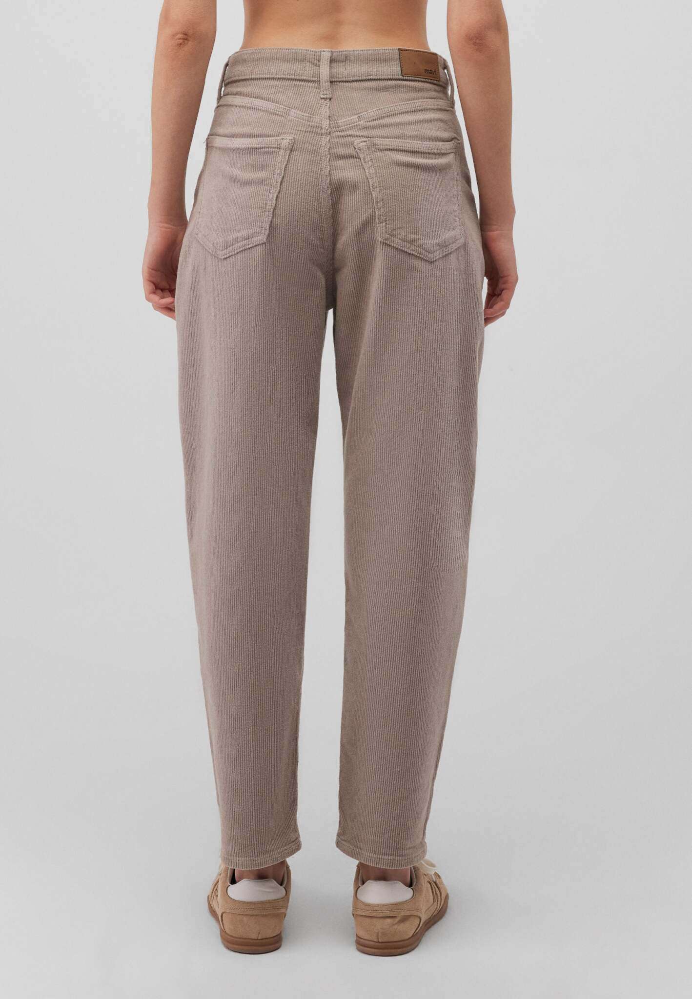 Laura in Moon Skirt Cord Pants Mavi   