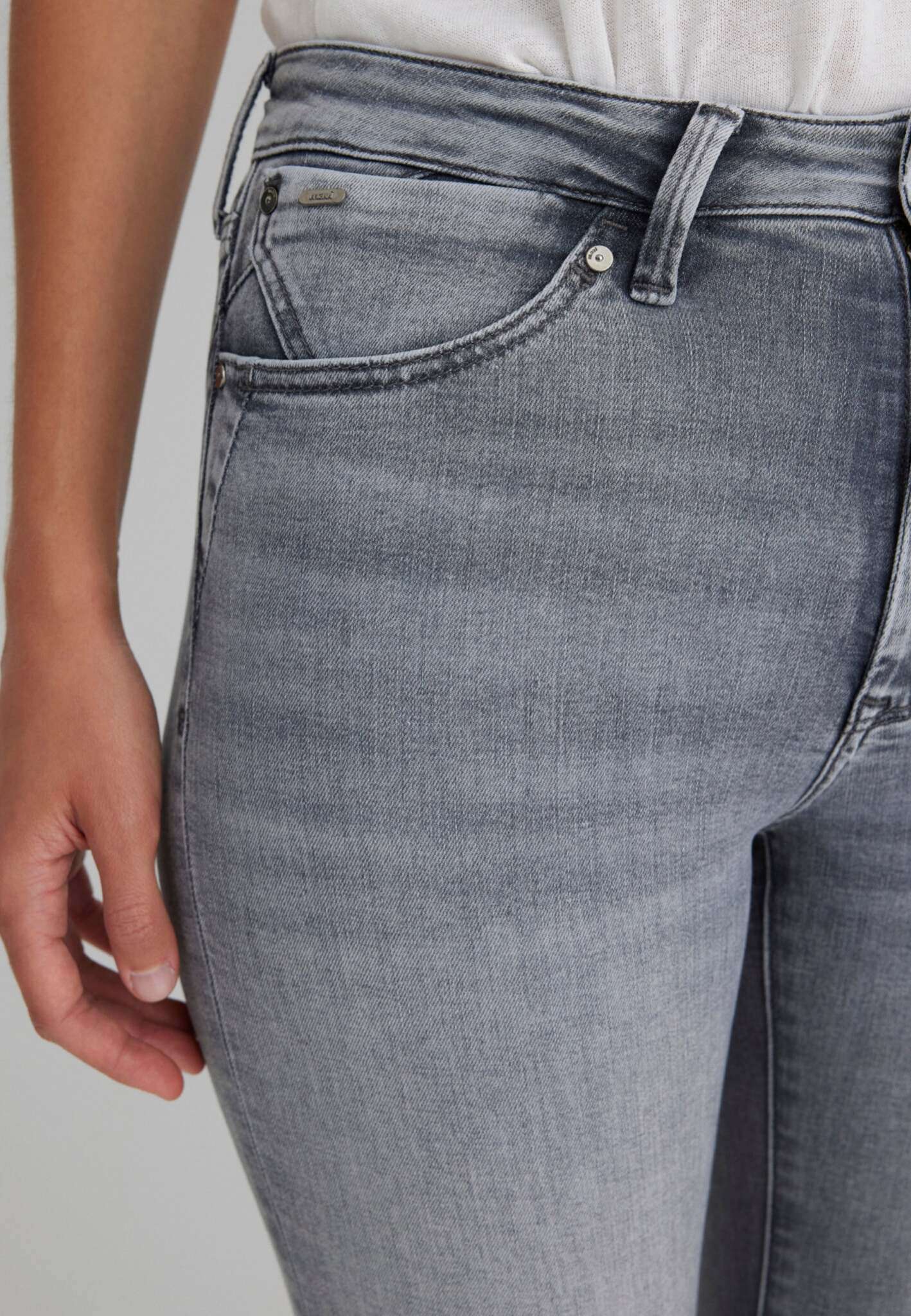 Kendra in Grey Brushed Glam Jeans Mavi