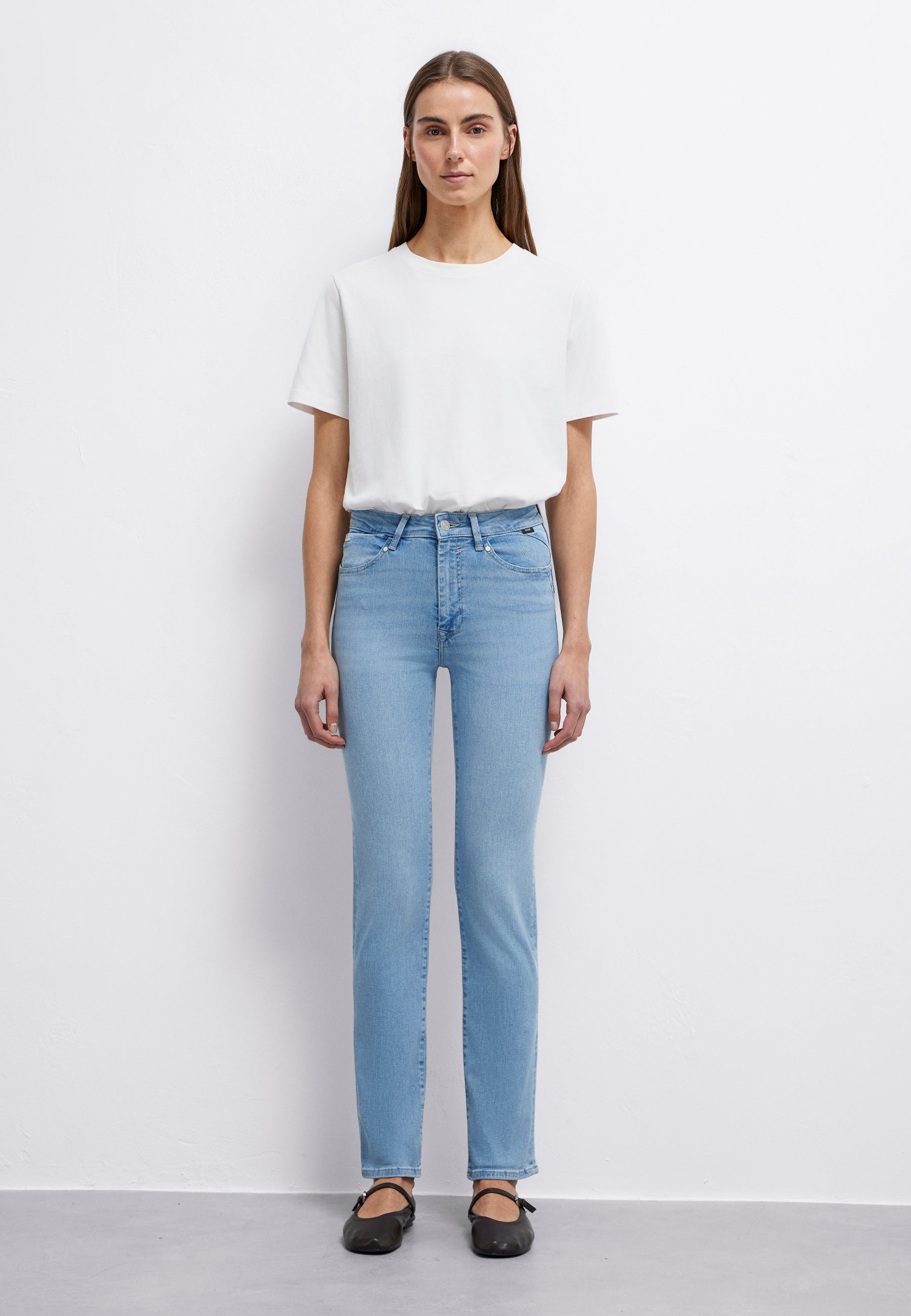 Kendra in Lt Brushed Glam Jeans Mavi