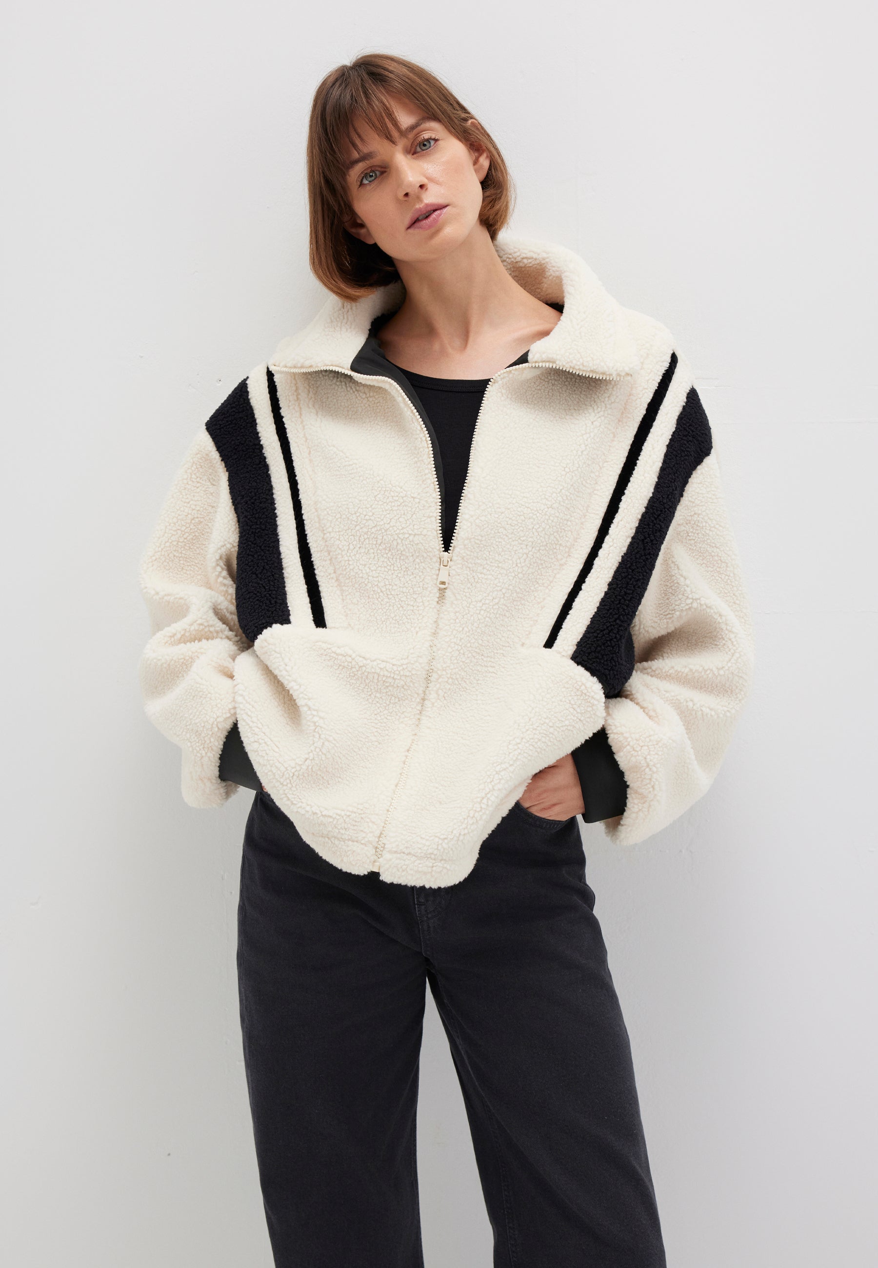 Polar Jacket in Ecru Jackets Mavi