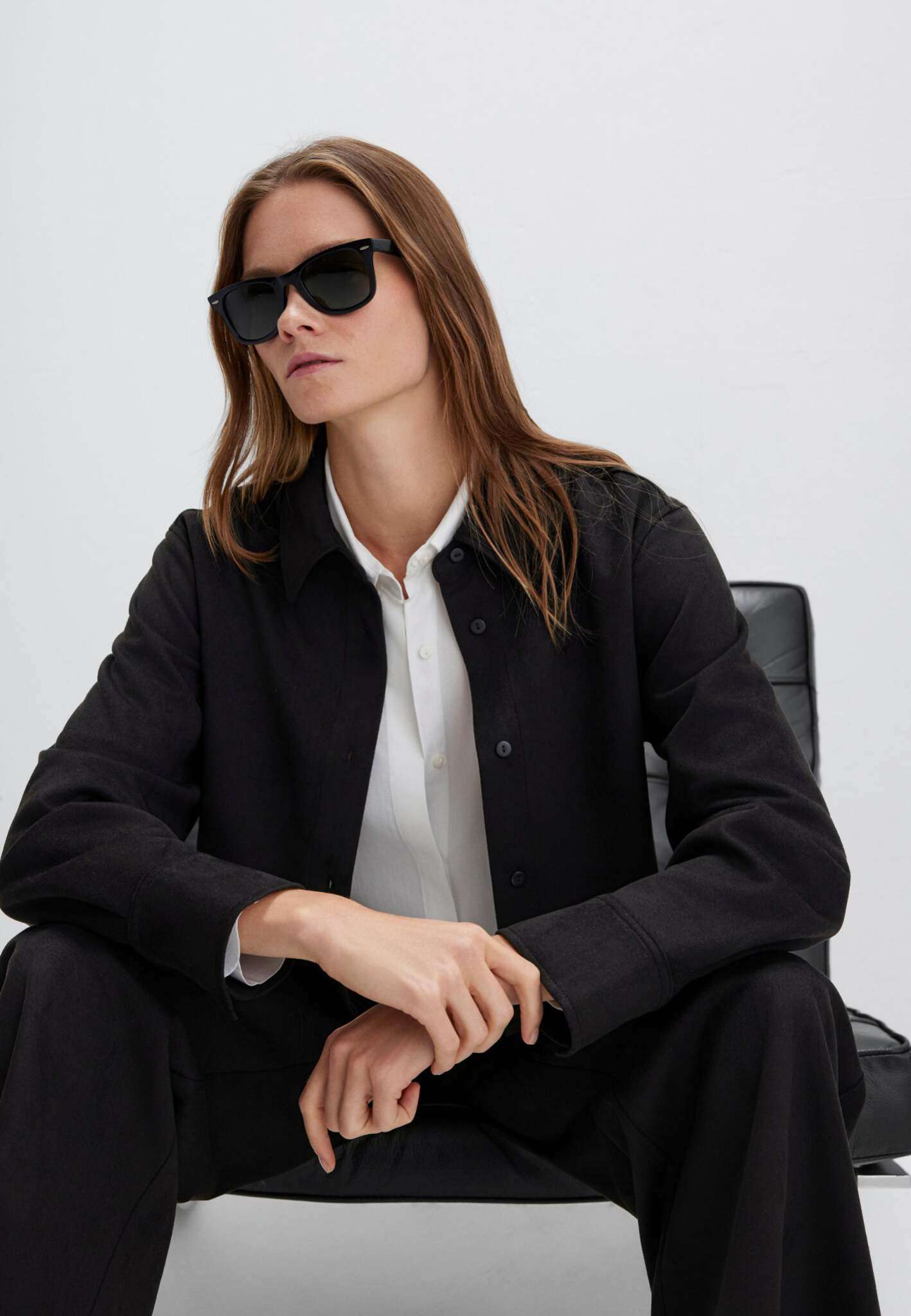 Long Sleeve Woven Shirt in Black Shirts Mavi