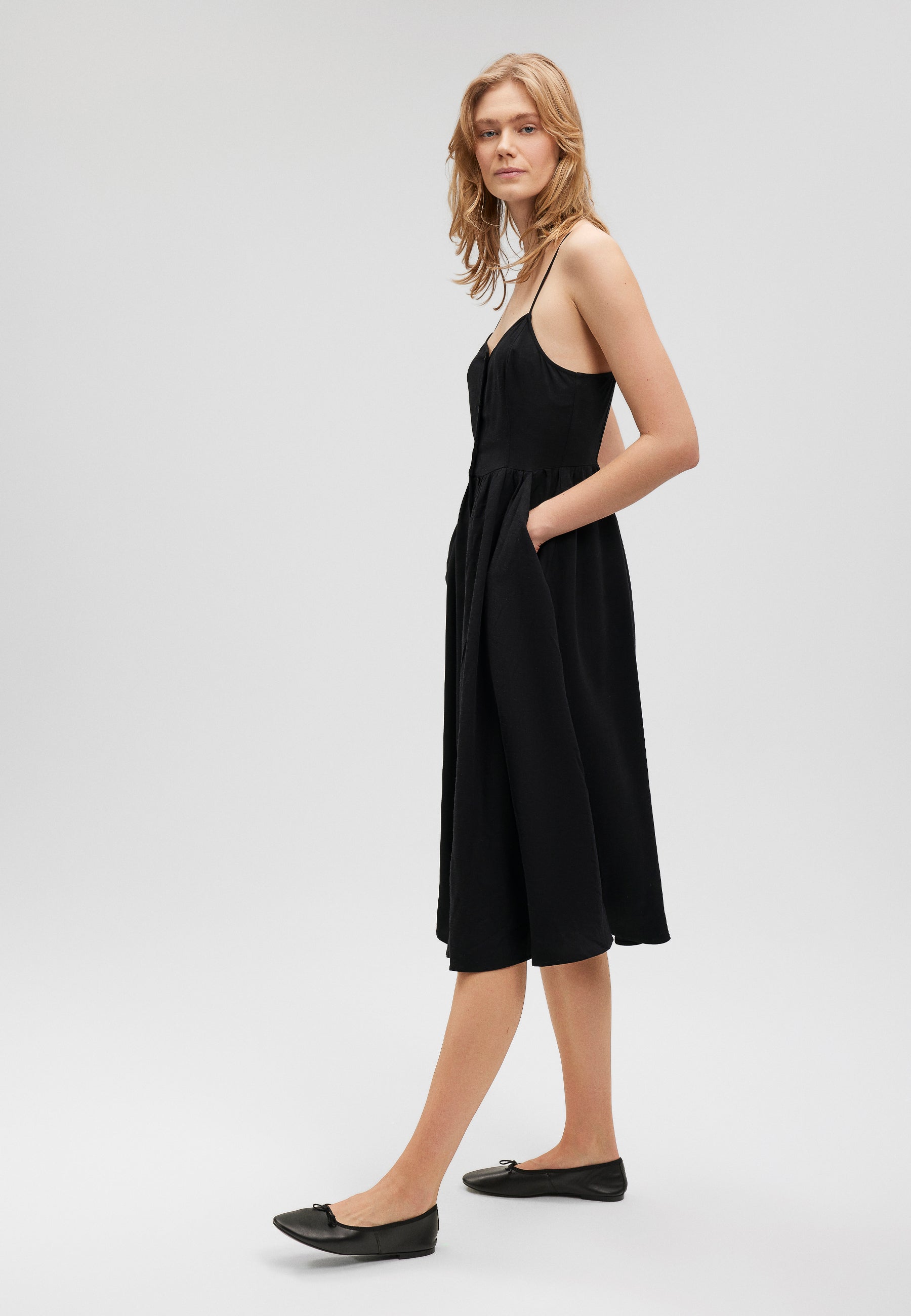 Button Up Dress in Black Dresses Mavi   