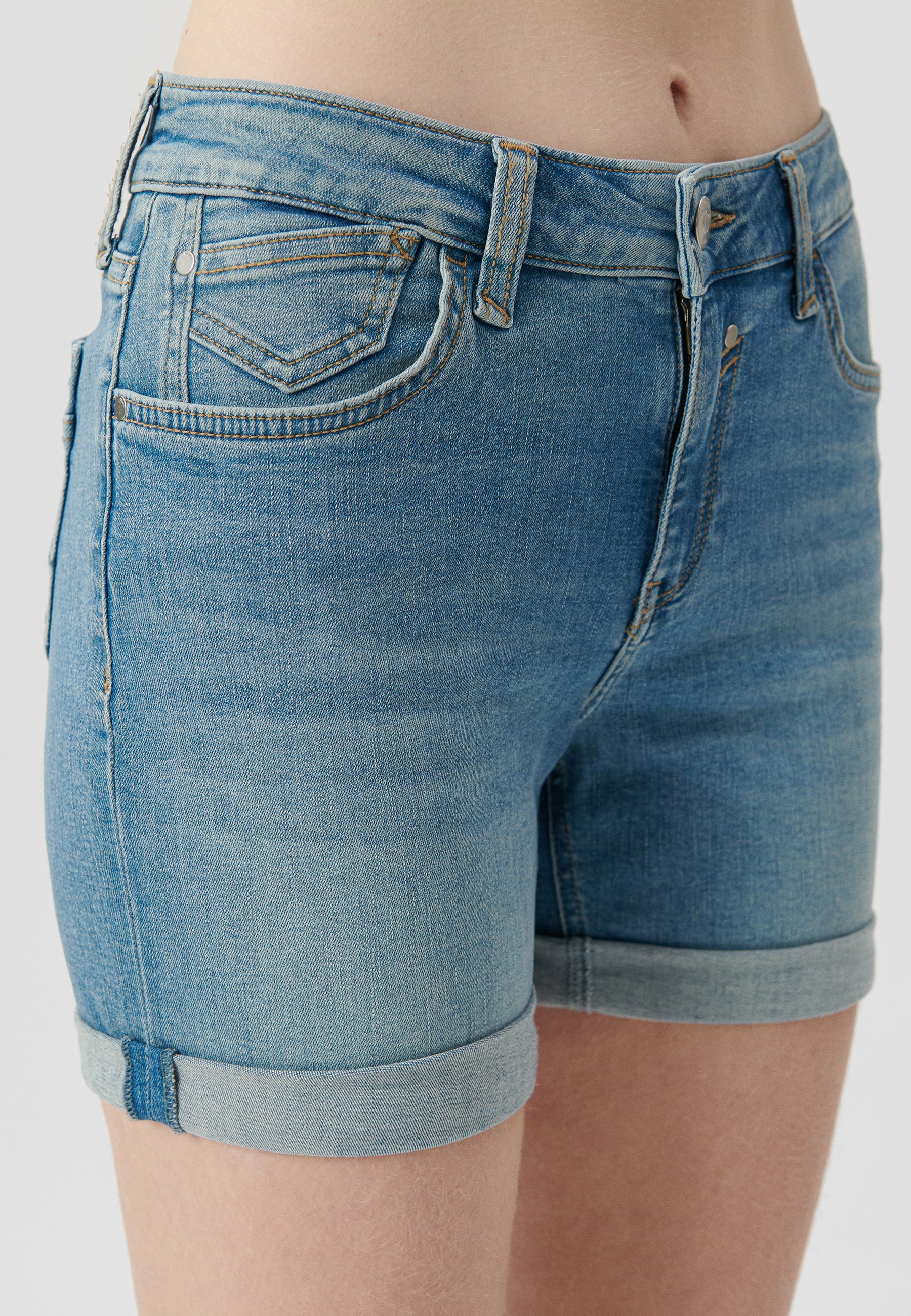 Pixie in Lt Shaded Str denim shorts Mavi   