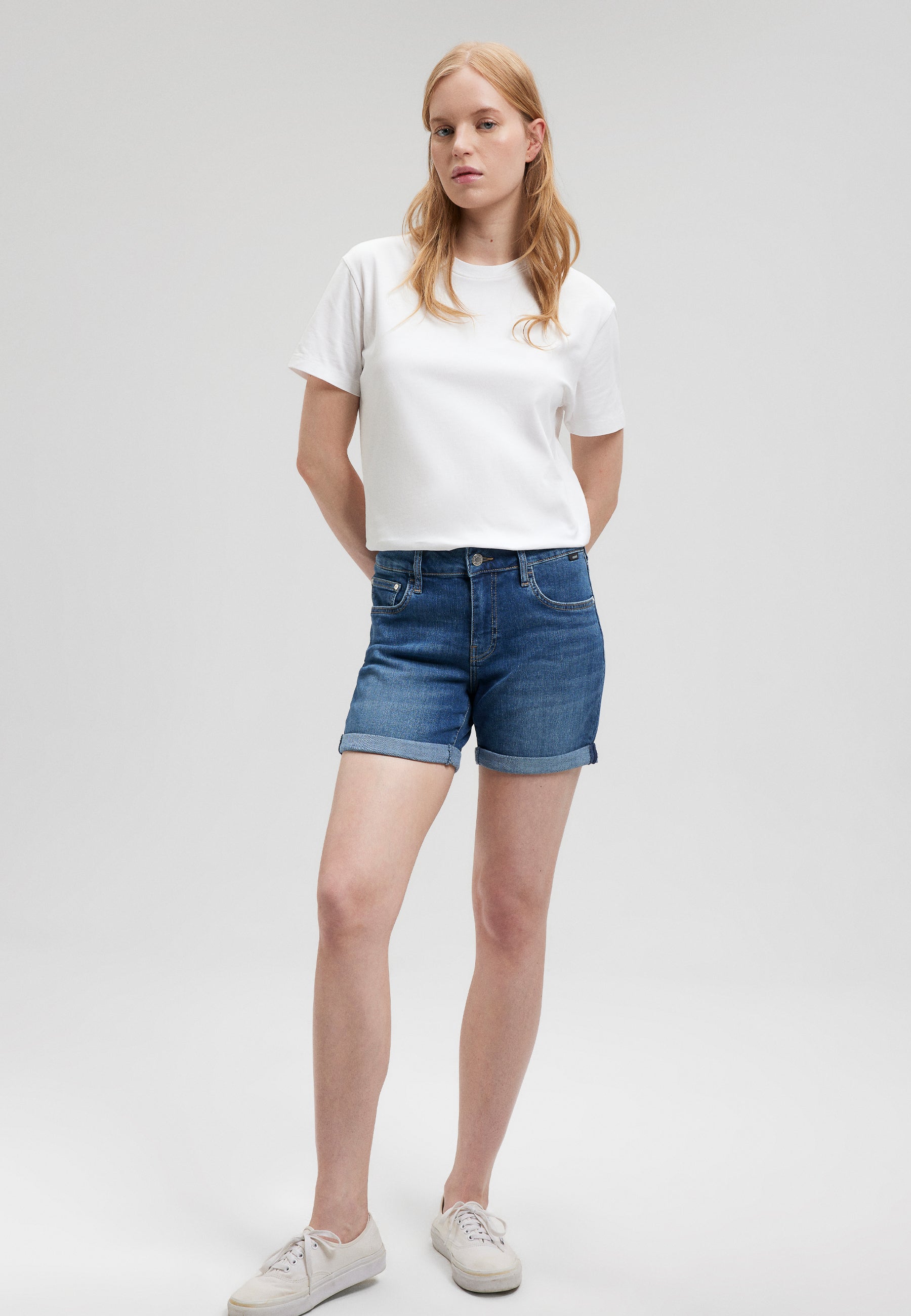 Pixie in Dark Brushed Str denim shorts Mavi   