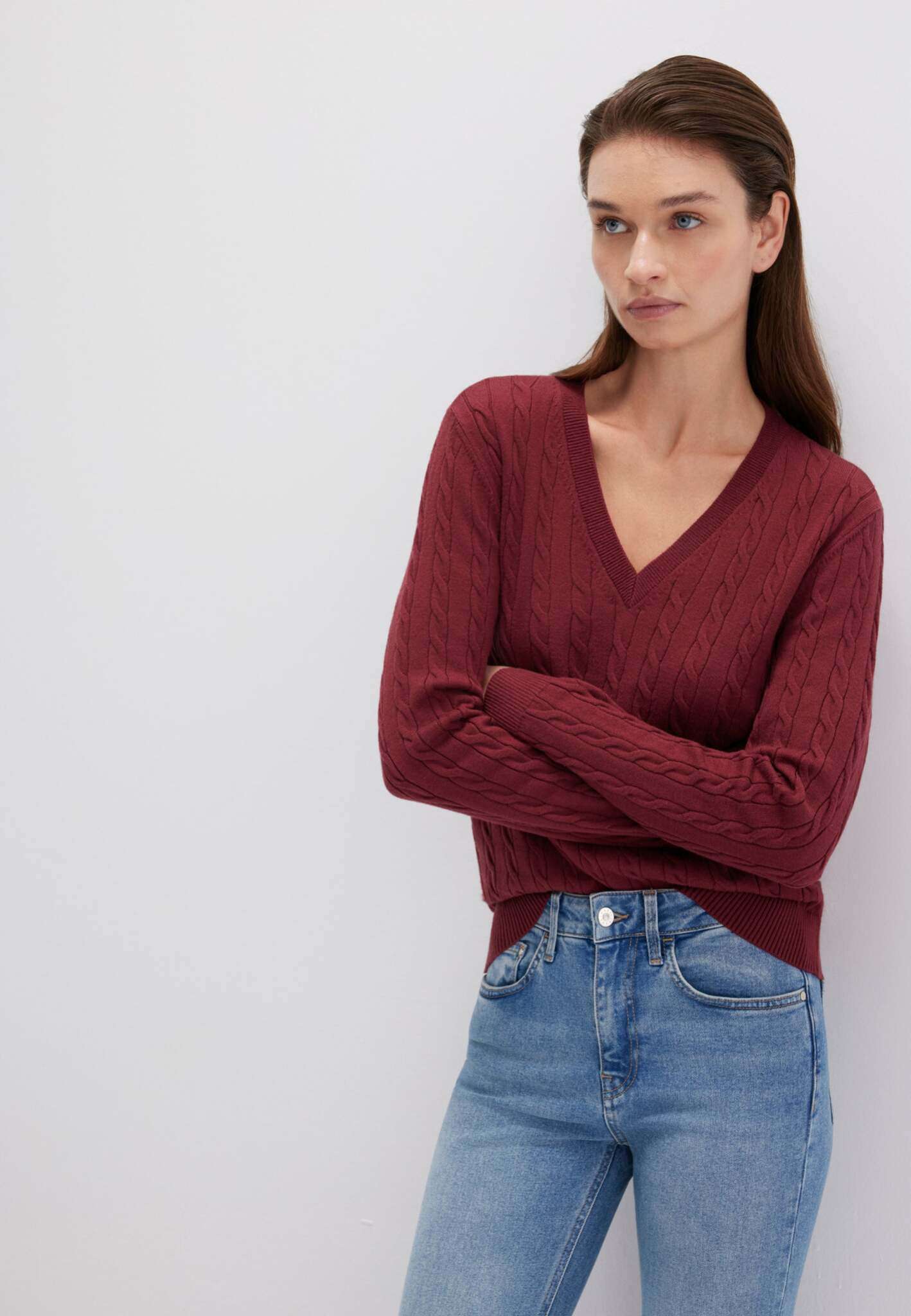 V-neck sweater in cordovan sweater Mavi