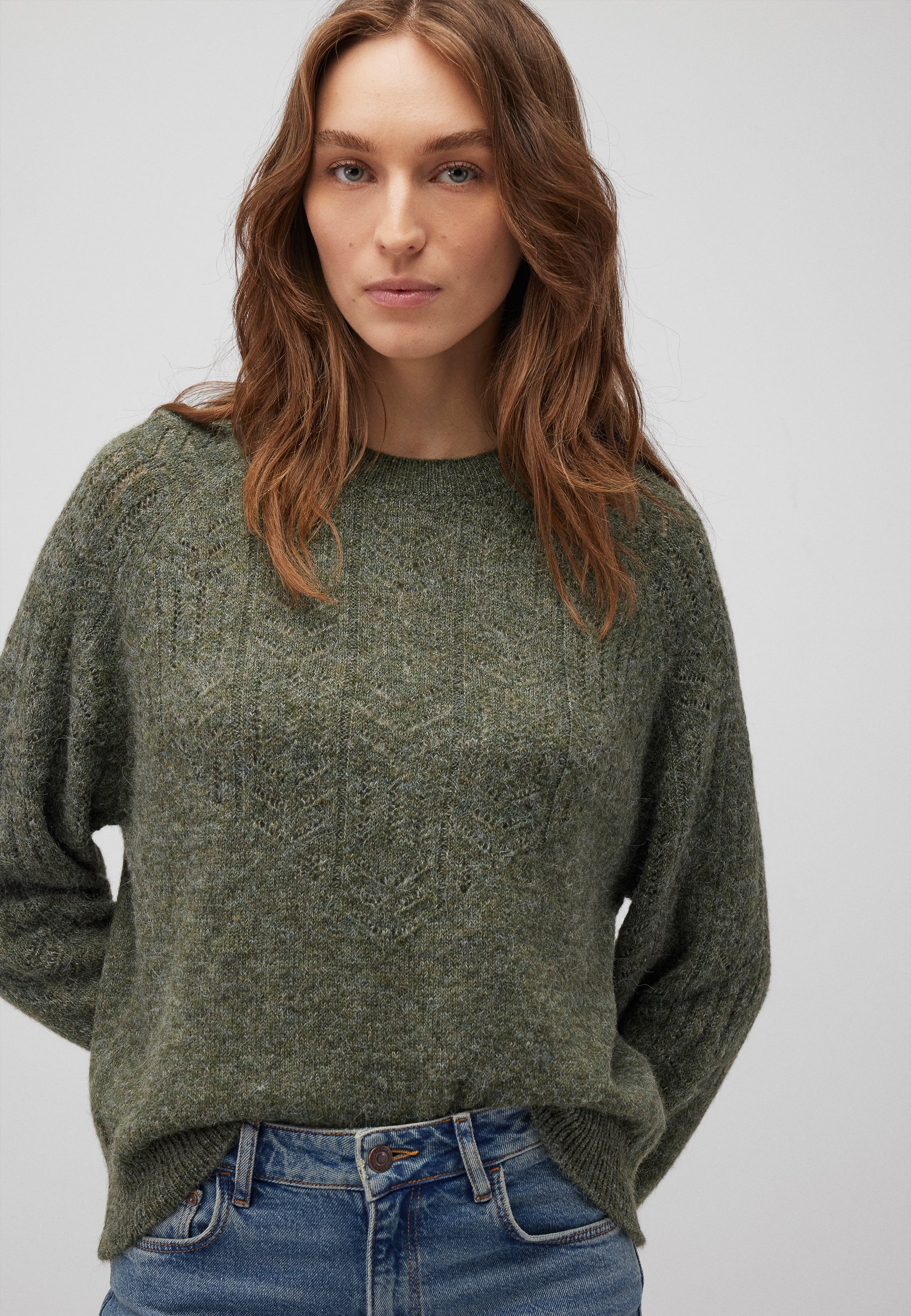 Crew Neck Sweater in Beetle Sweater Mavi   