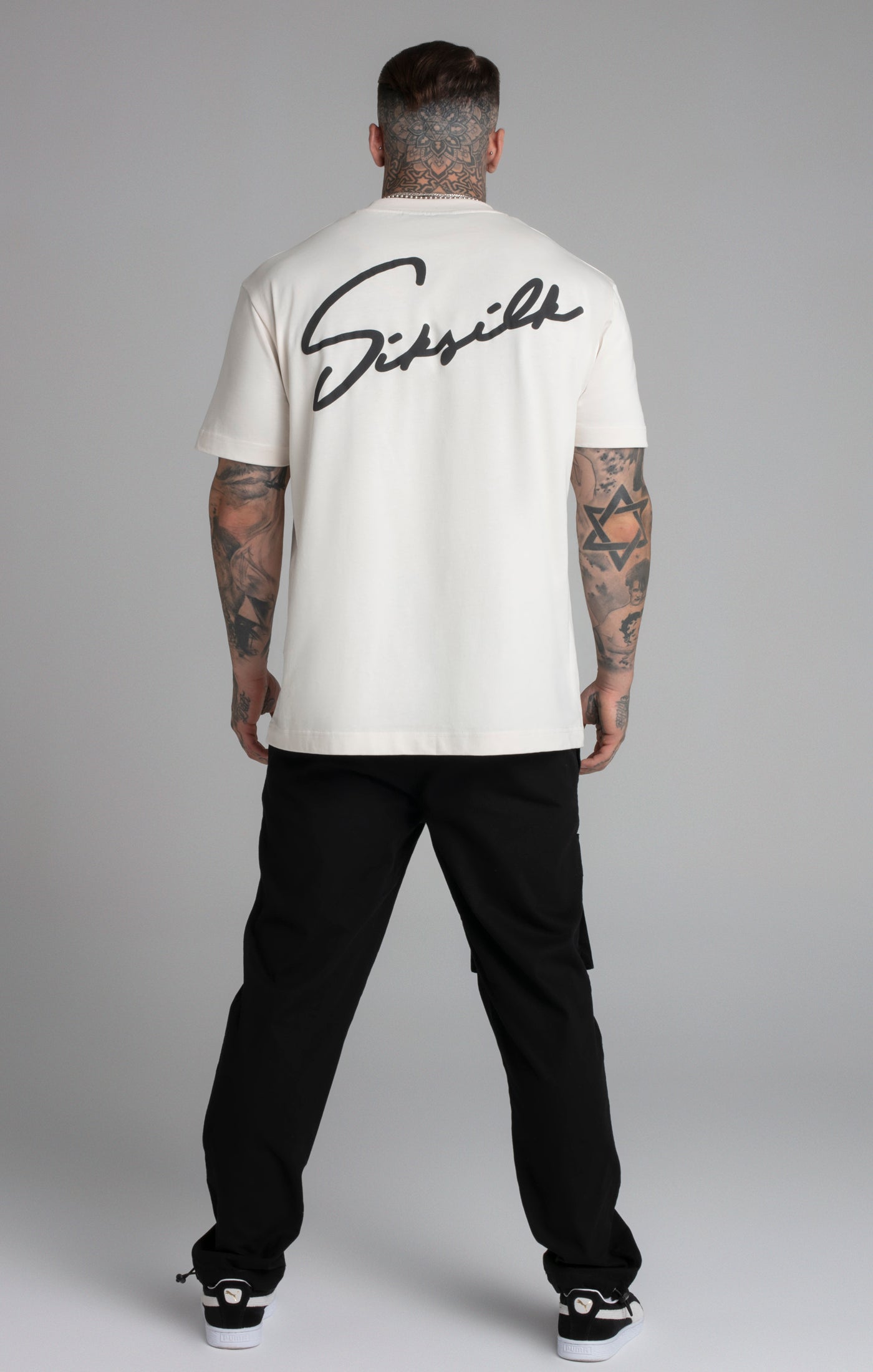 Script T-shirt in ecru T-shirts SikSilk   