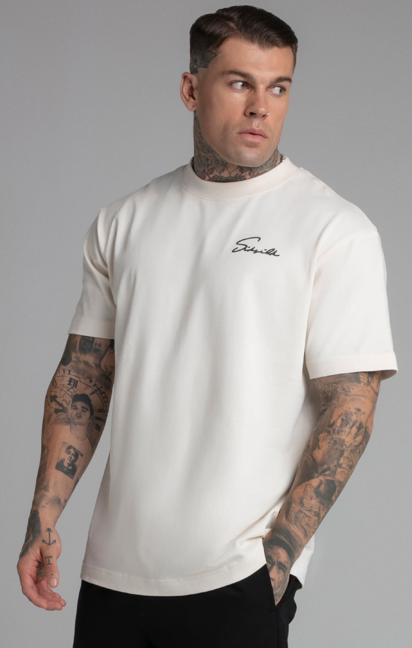 Script T-shirt in ecru T-shirts SikSilk   