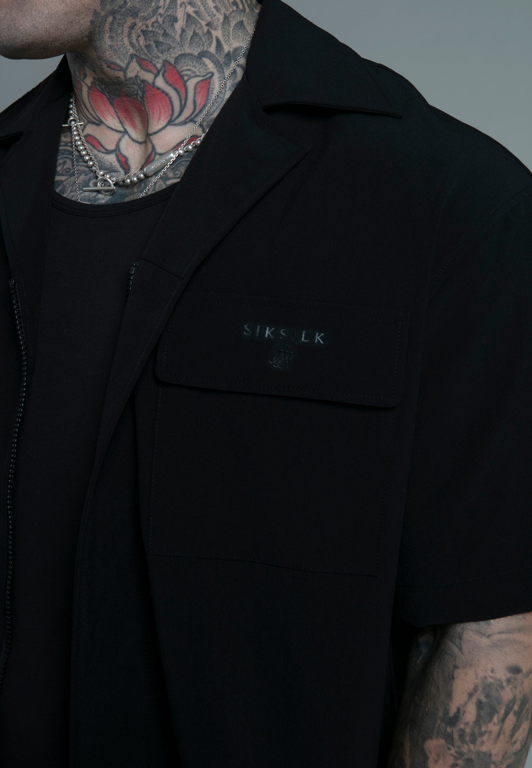 Utility Shirt in Black T-Shirts SikSilk   