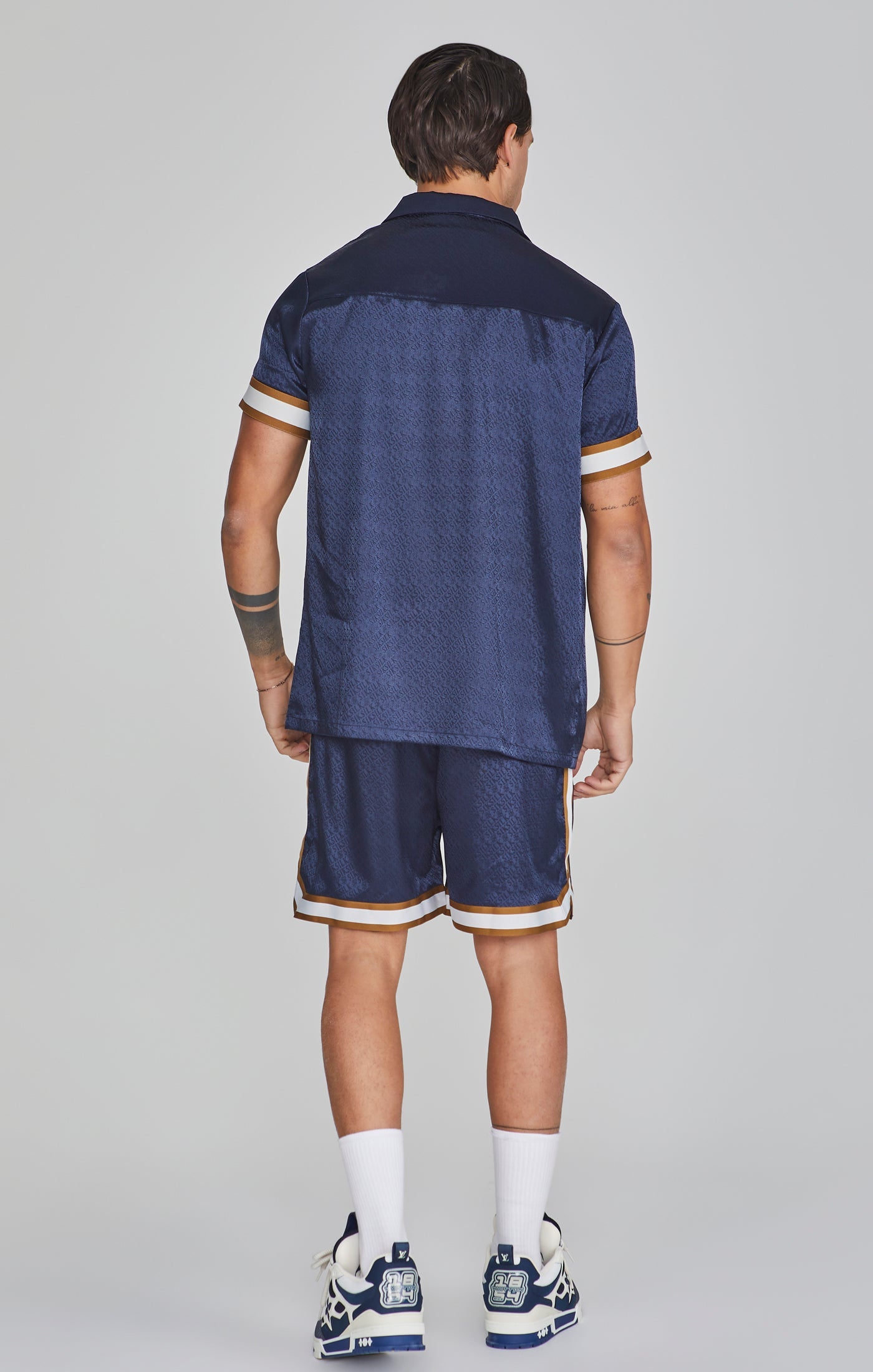 Resort Shirt in Navy Shirts SikSilk   