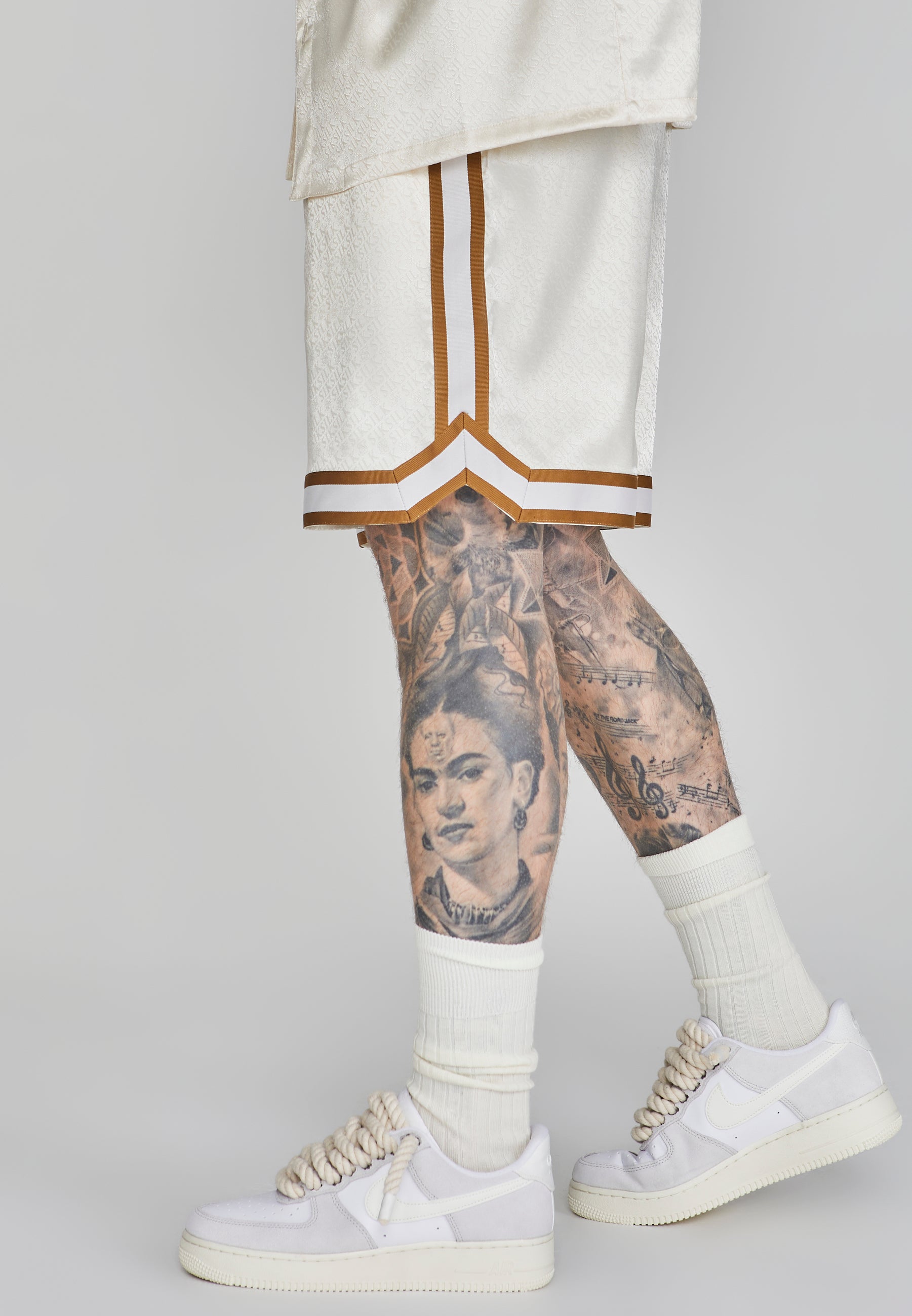 Resort Shorts in Ecru Shorts SikSilk   