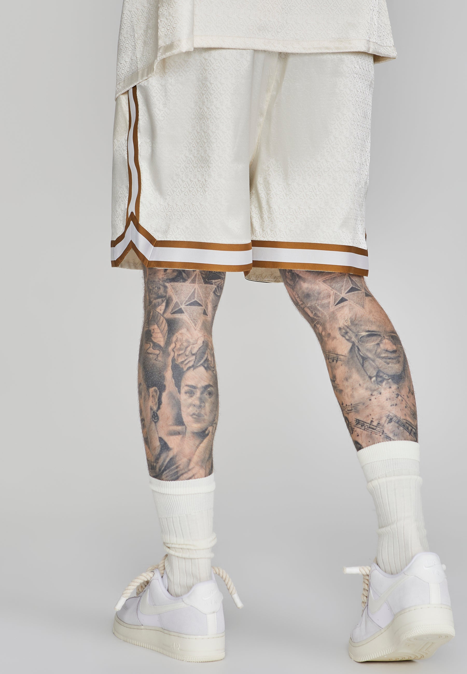 Resort Shorts in Ecru Shorts SikSilk   