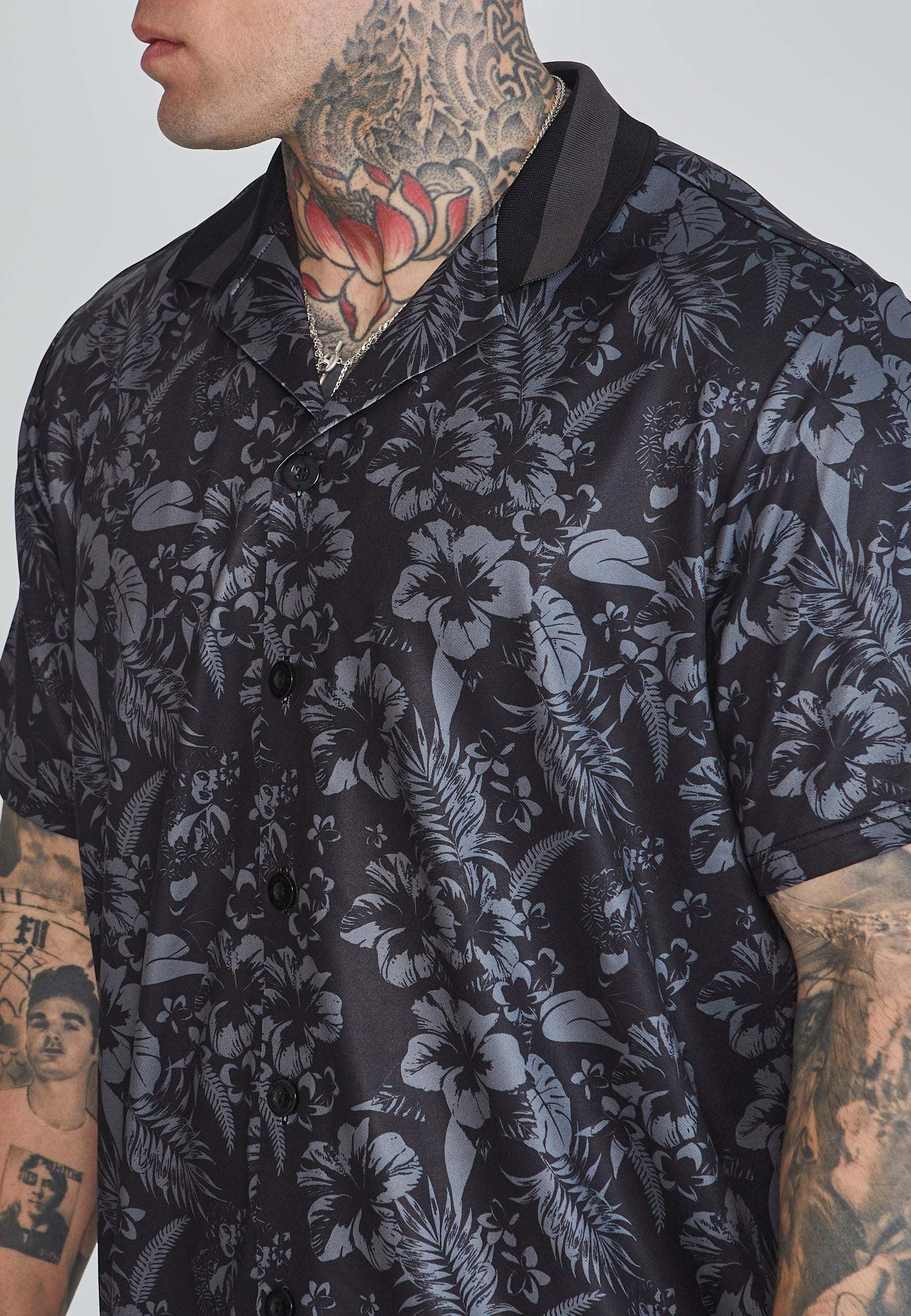 Bowling Shirt in Black Shirts SikSilk   