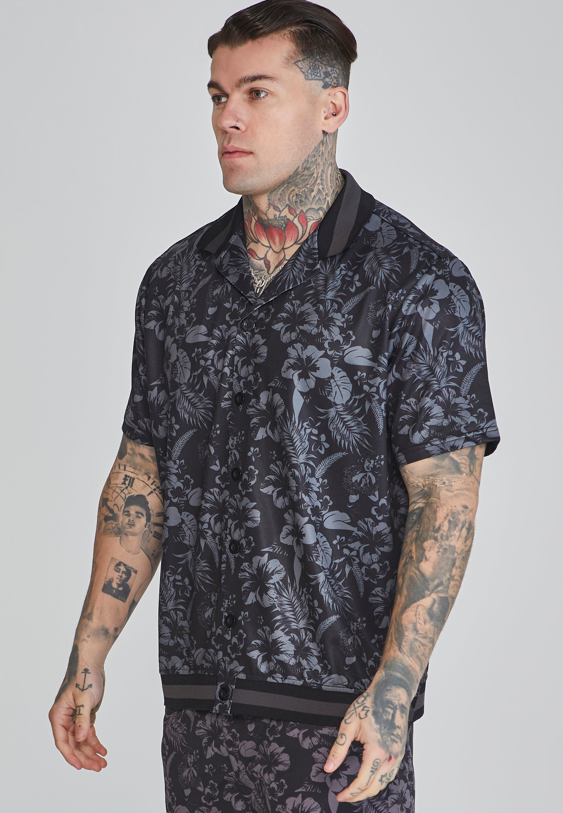 Bowling Shirt in Black Shirts SikSilk   