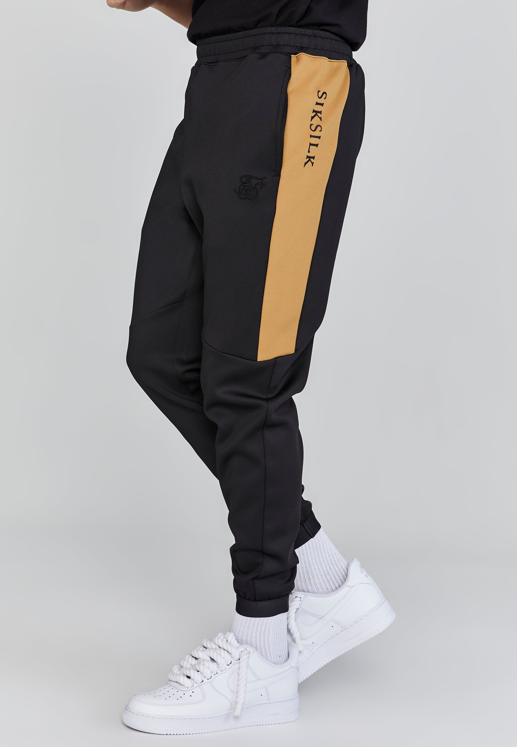 Muscle Fit Joggers in Black Pants SikSilk   