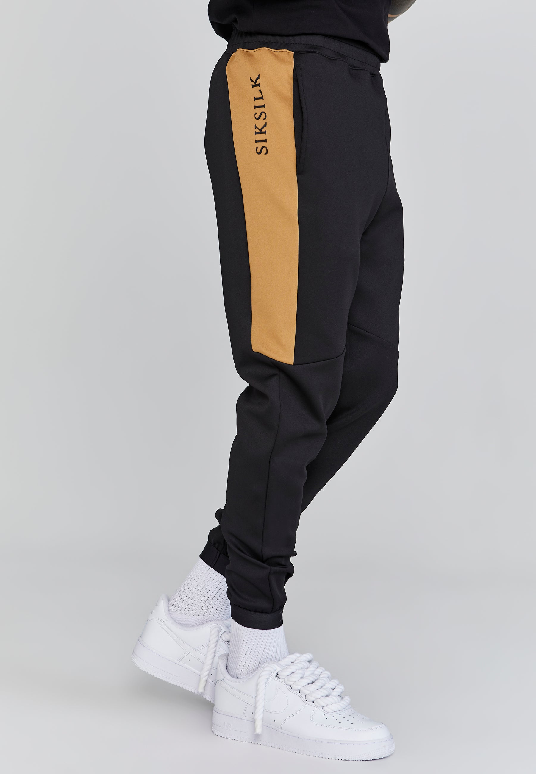 Muscle Fit Joggers in Black Pants SikSilk   