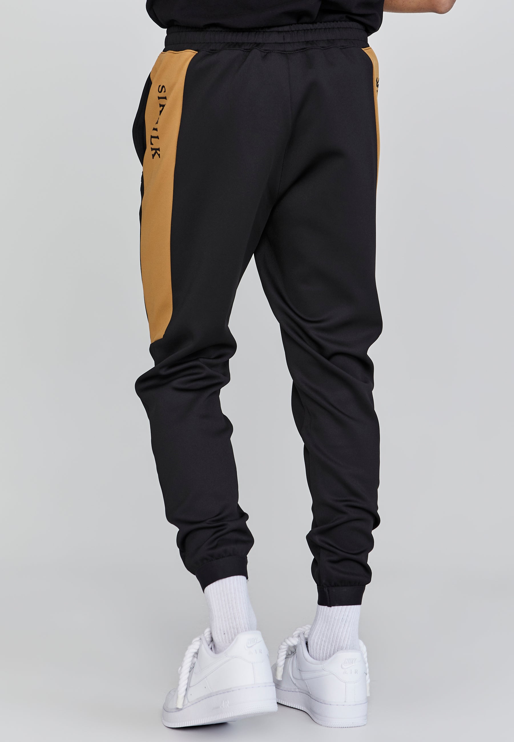 Muscle Fit Joggers in Black Pants SikSilk   