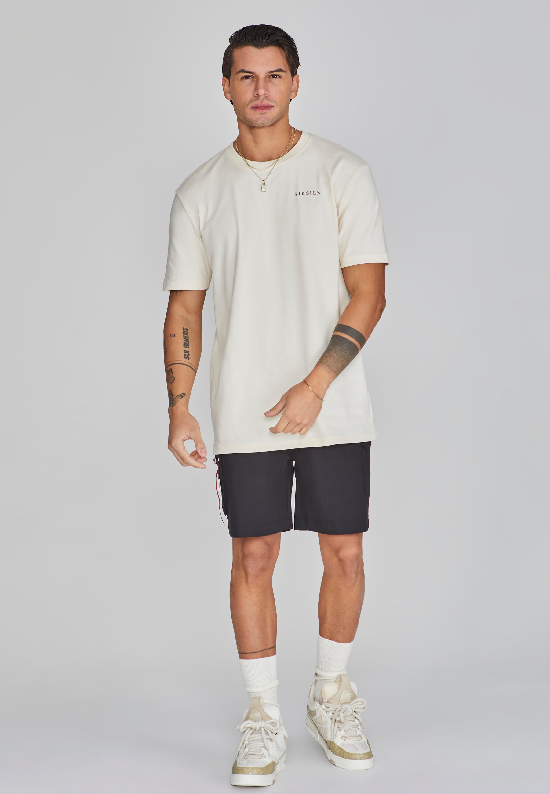 Graphic T-shirt in ecru T-shirts SikSilk   