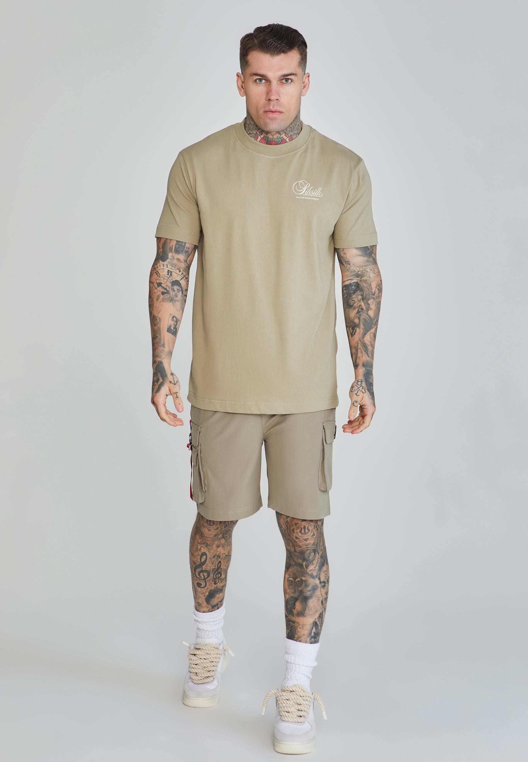 Cargo shorts in khaki Shorts SikSilk   