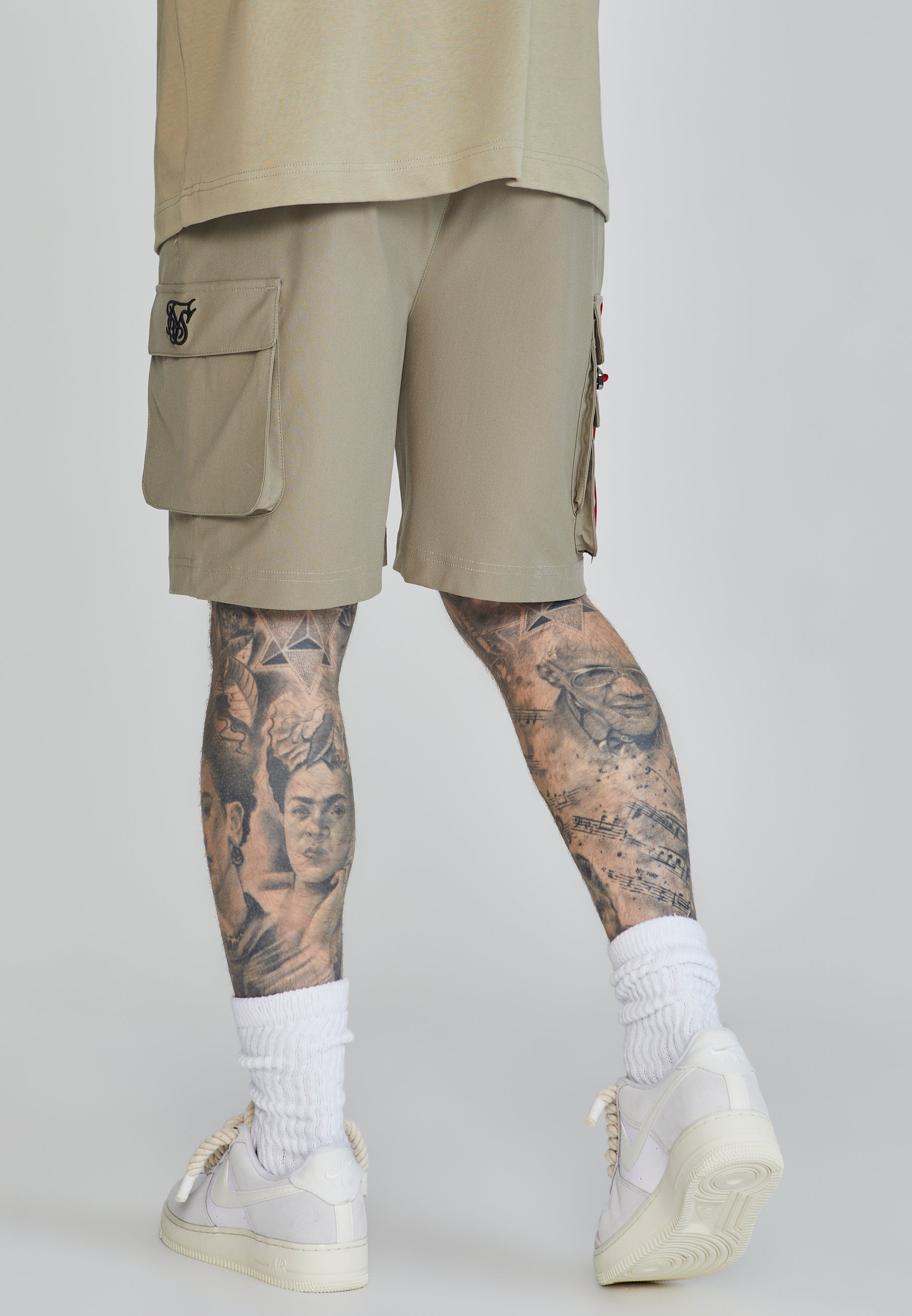 Cargo shorts in khaki Shorts SikSilk   