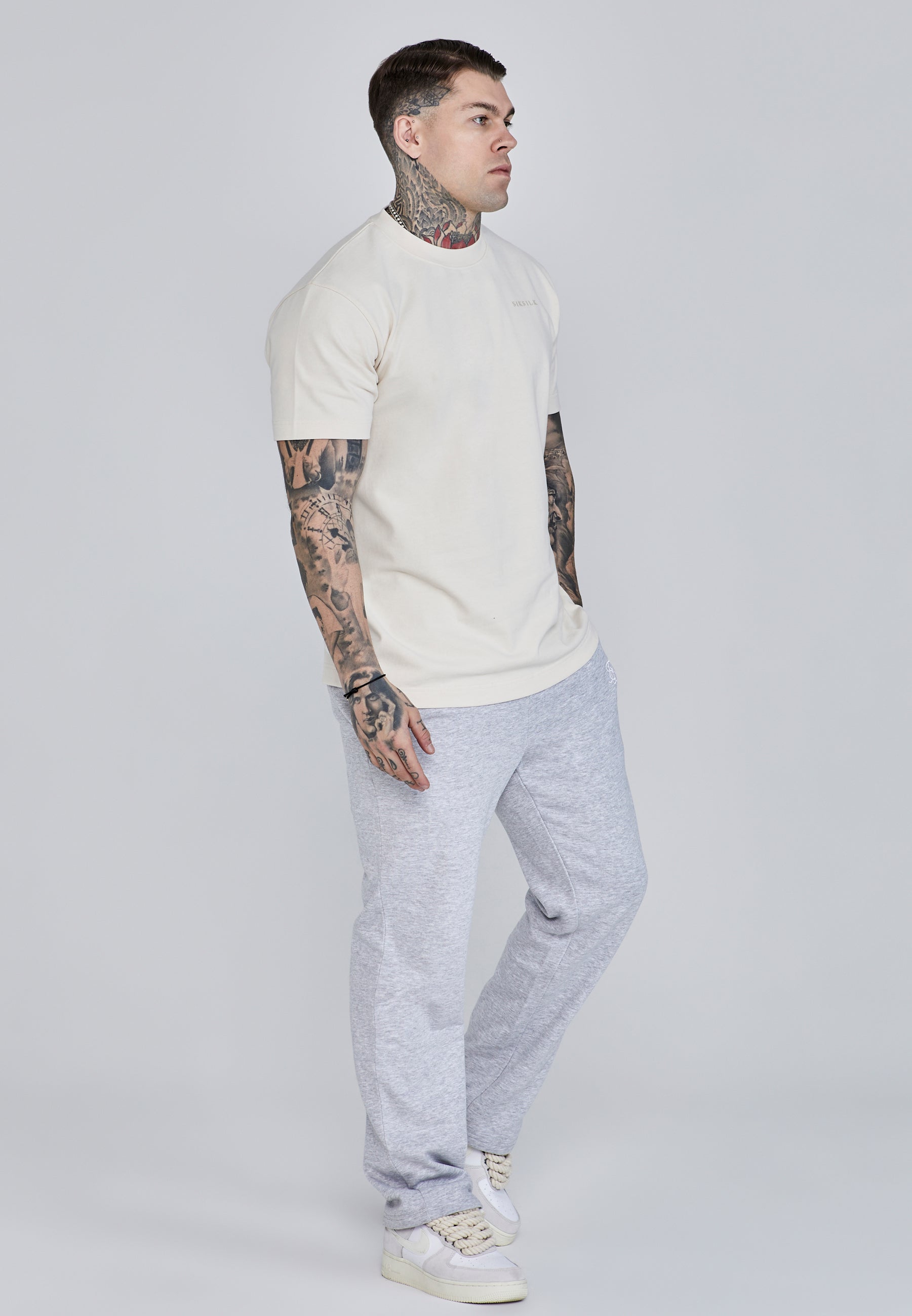 Filigree T-shirt in ecru T-shirts SikSilk   