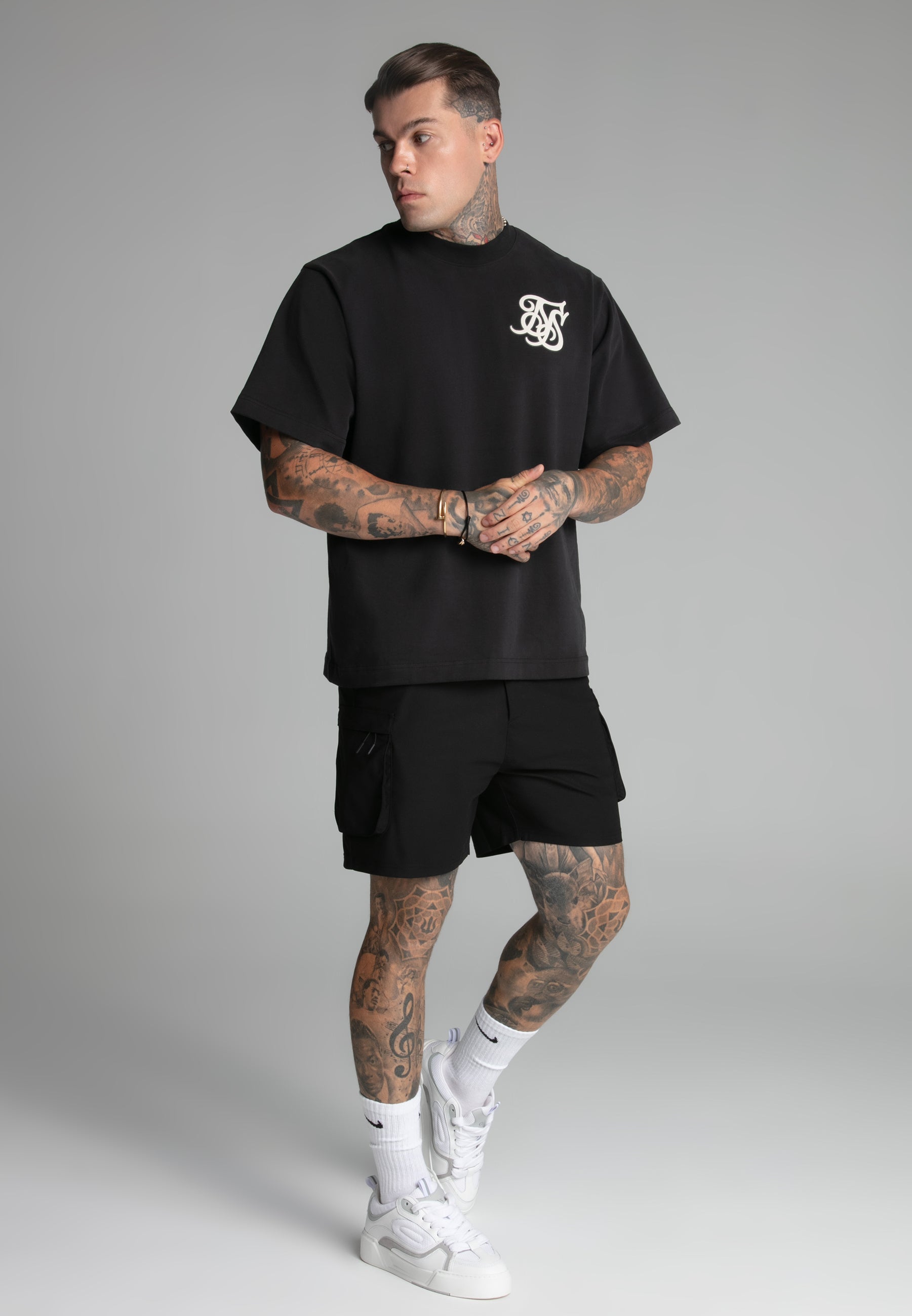 Smart Cargo Shorts in Black Shorts SikSilk