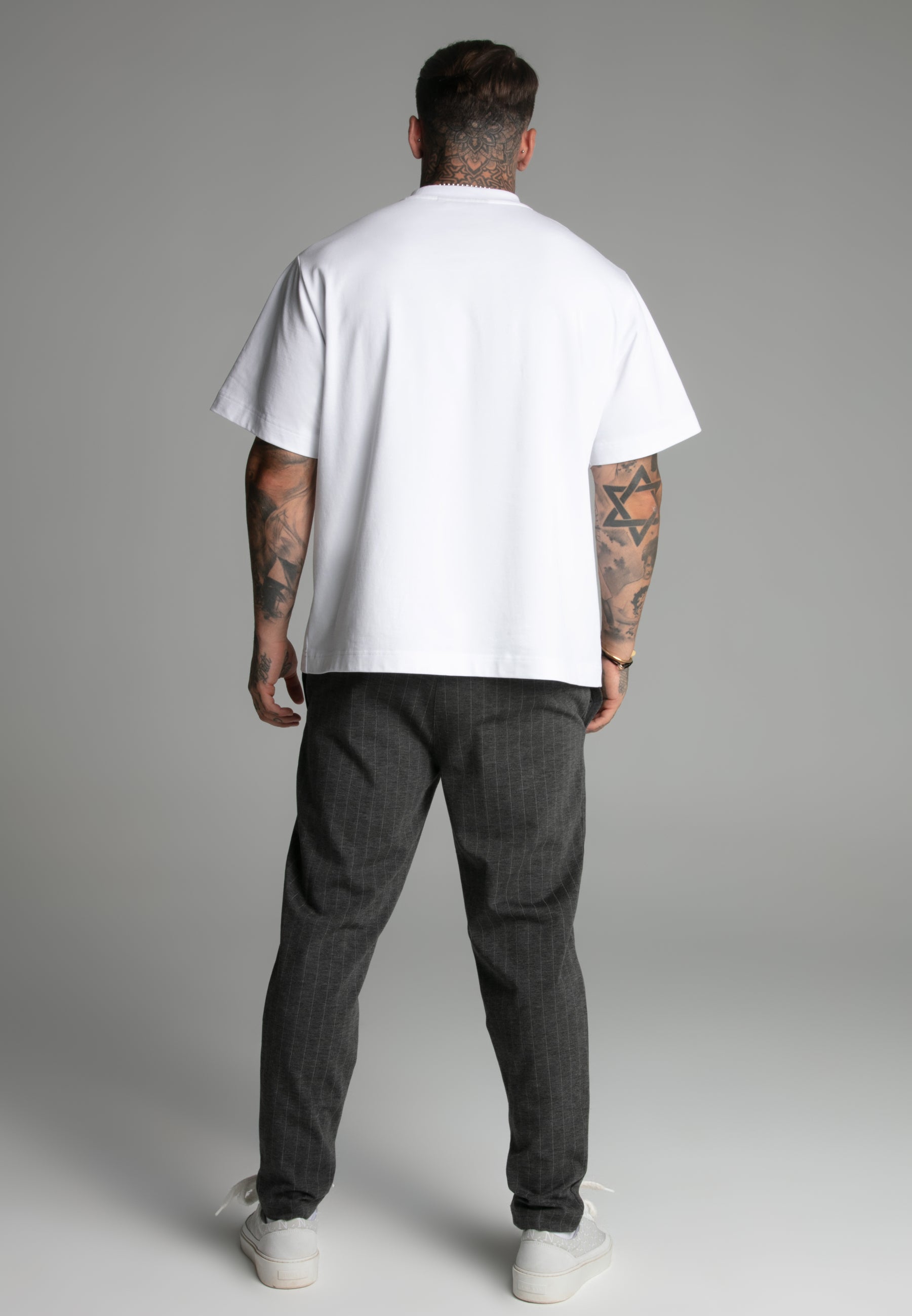 Logo T-Shirt in White T-Shirts SikSilk