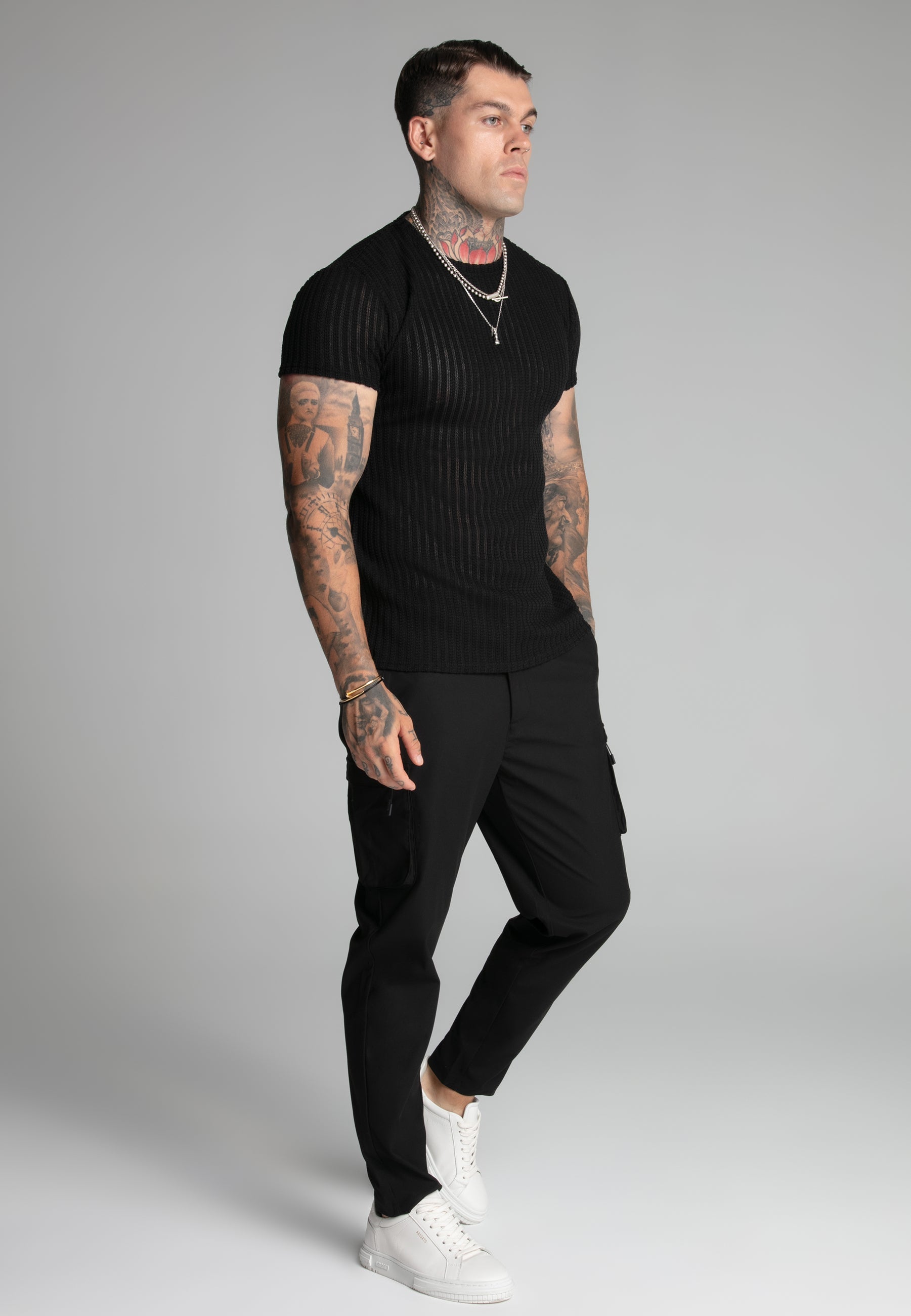 Textured Muscle Fit T-Shirt in Black T-Shirts SikSilk